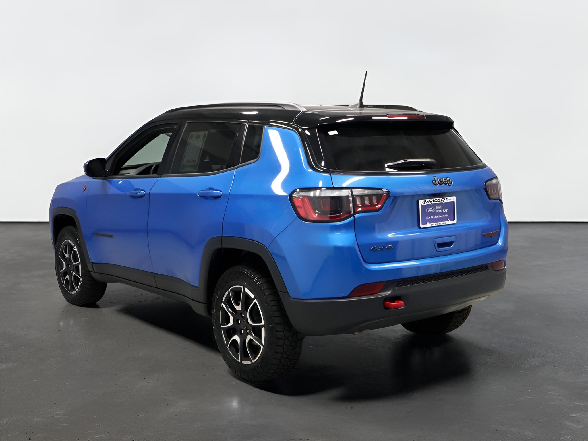 2025 Jeep Compass Trailhawk