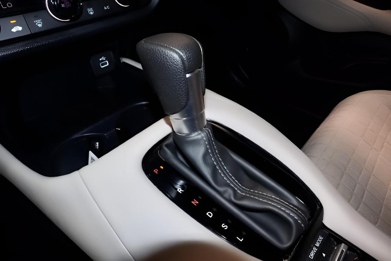 2024 Honda HR-V LX