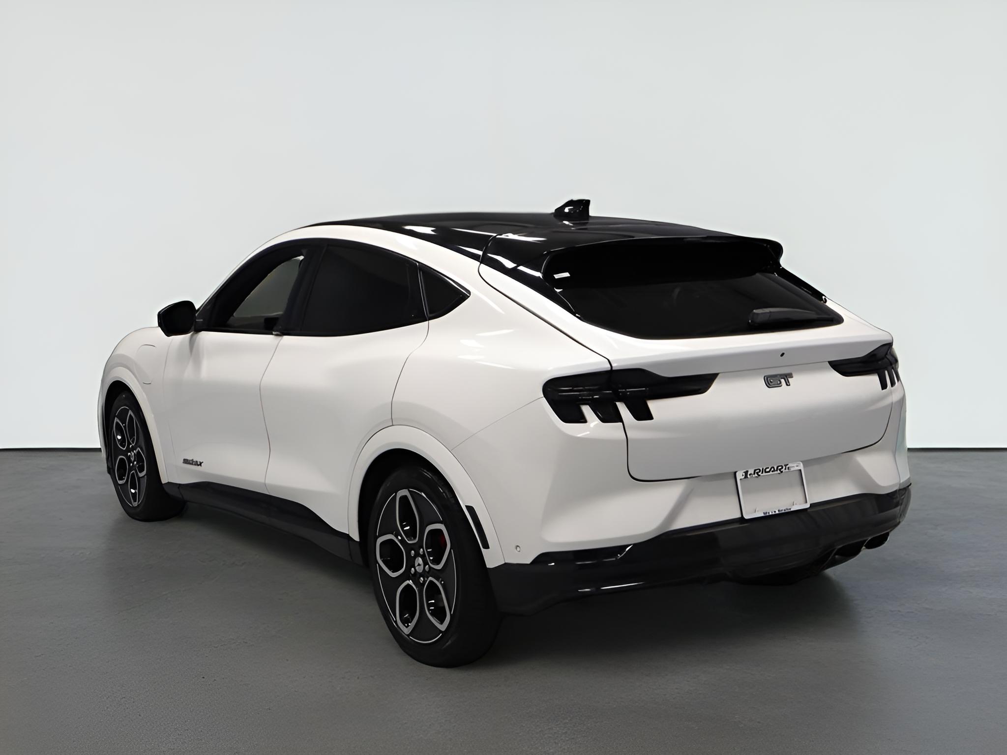 2022 Ford Mustang Mach-E GT