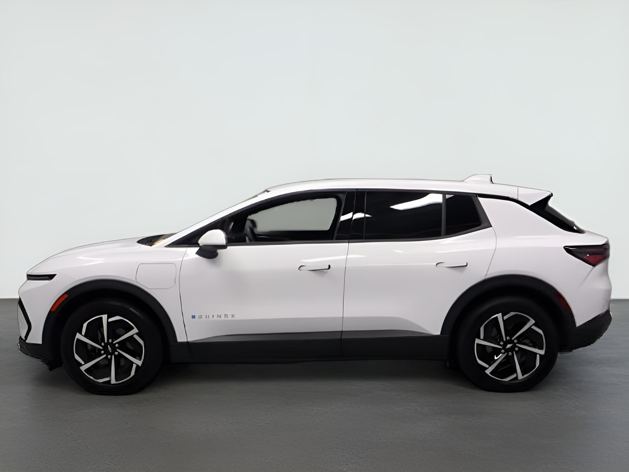 2025 Chevrolet Equinox EV LT