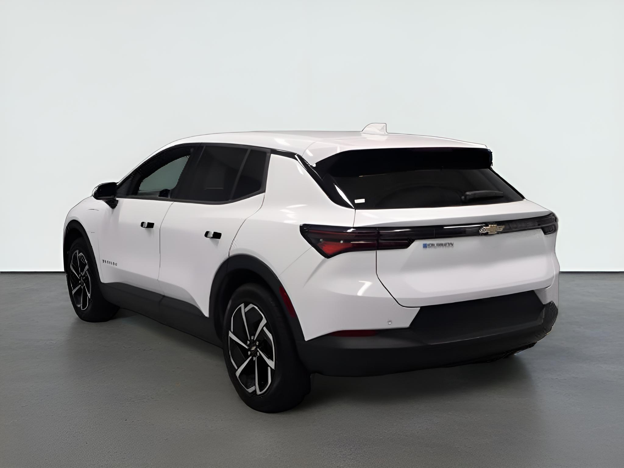 2025 Chevrolet Equinox EV LT
