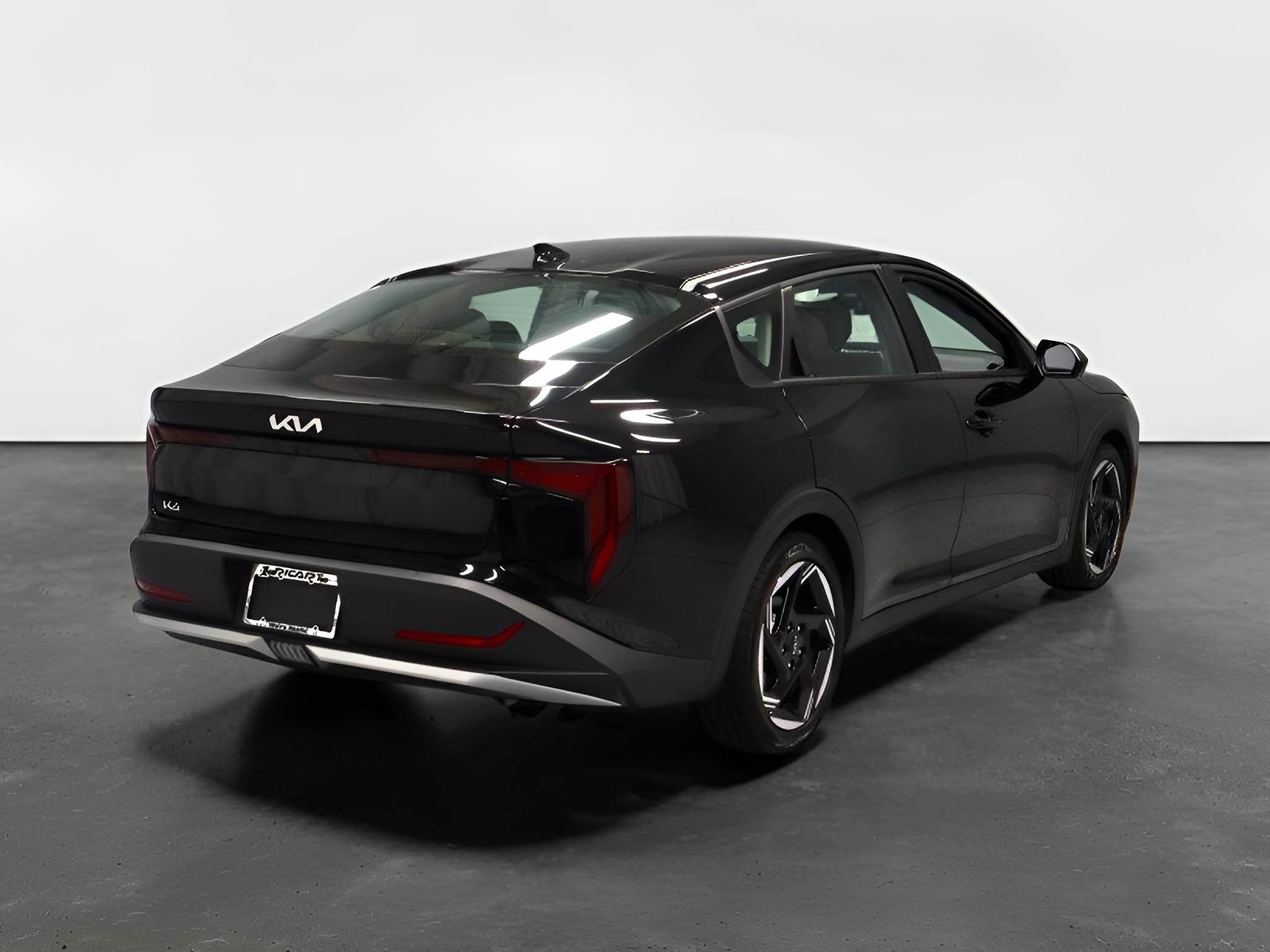 2026 Kia K4 EX