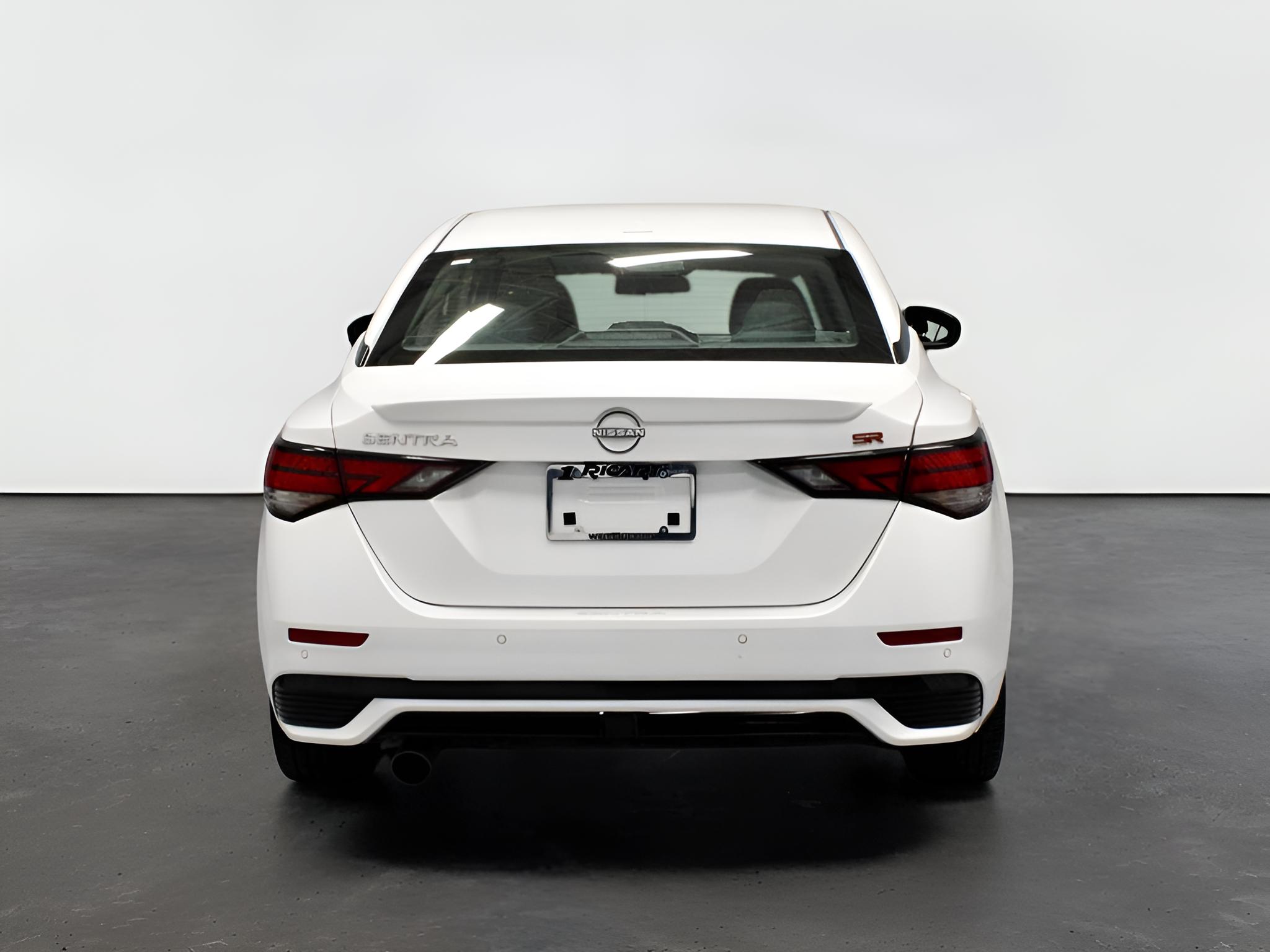 2025 Nissan Sentra SR CVT