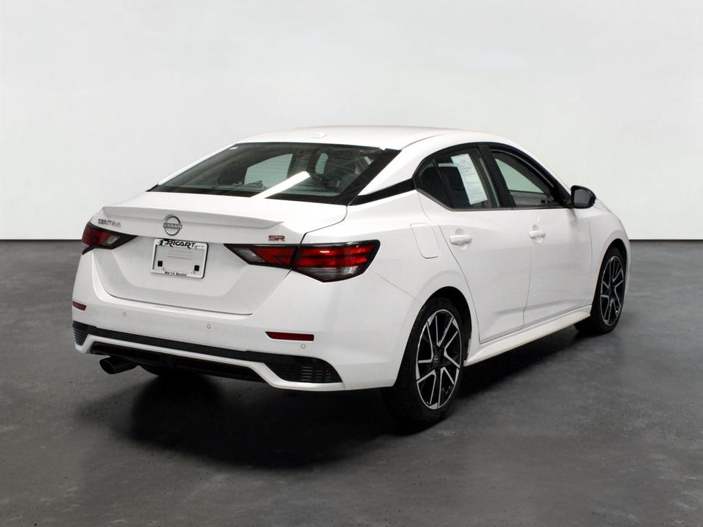 2025 Nissan Sentra SR CVT