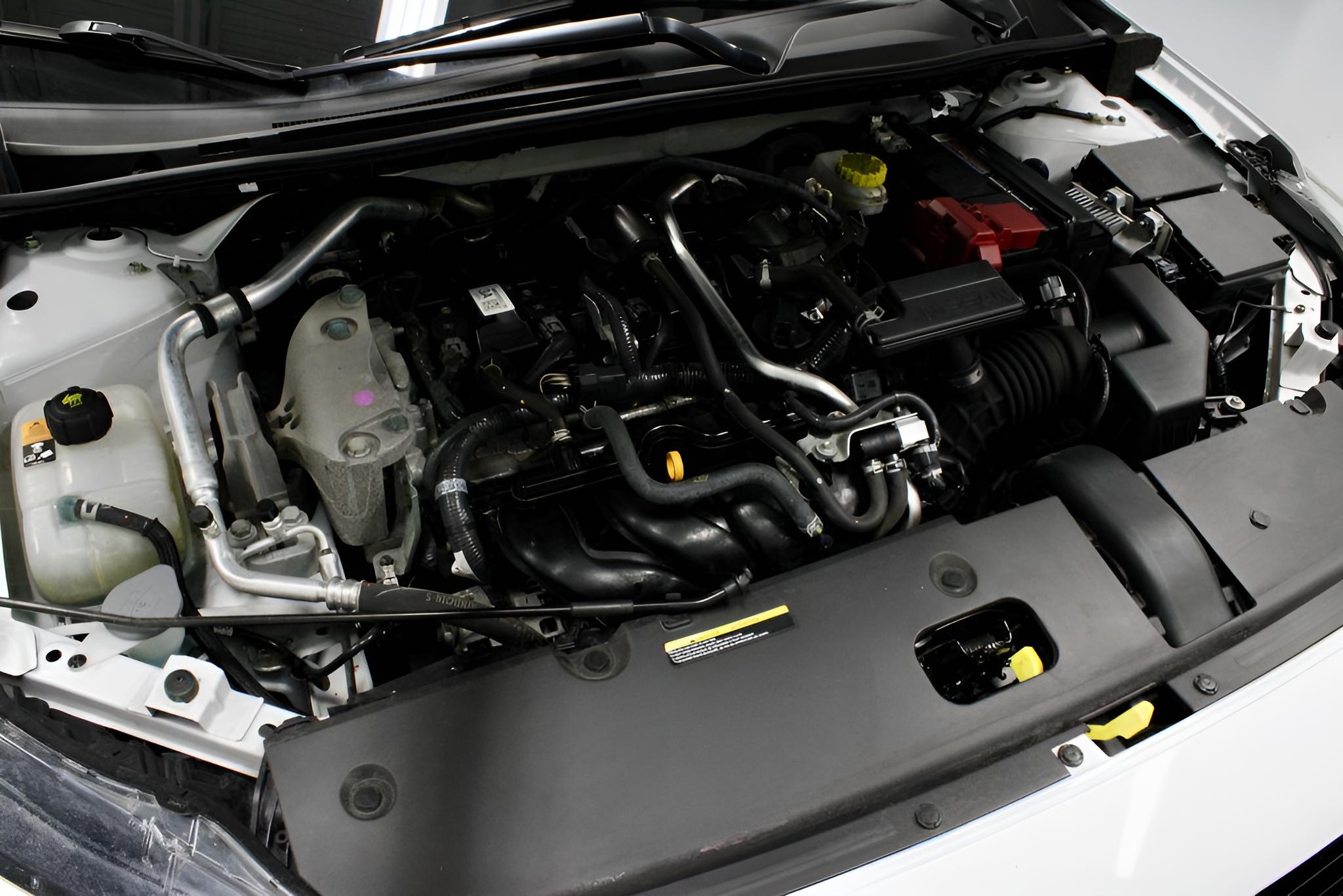 2025 Nissan Sentra SR CVT