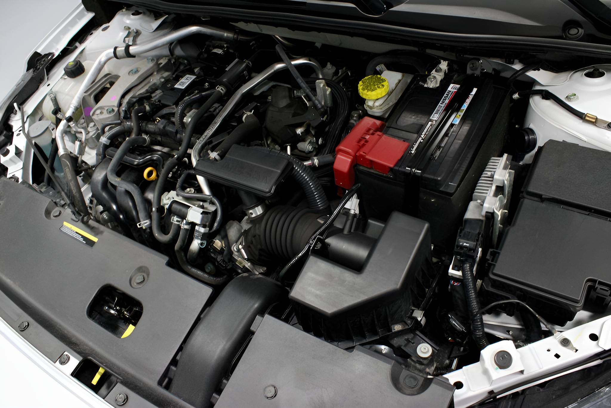 2025 Nissan Sentra SR CVT
