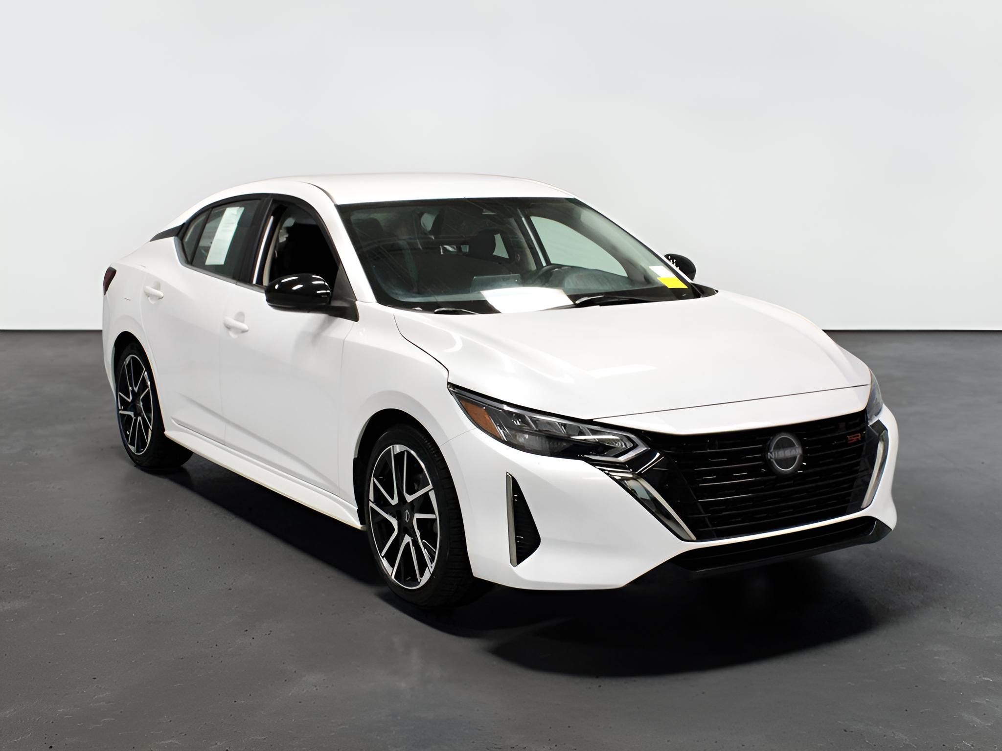 2025 Nissan Sentra SR CVT