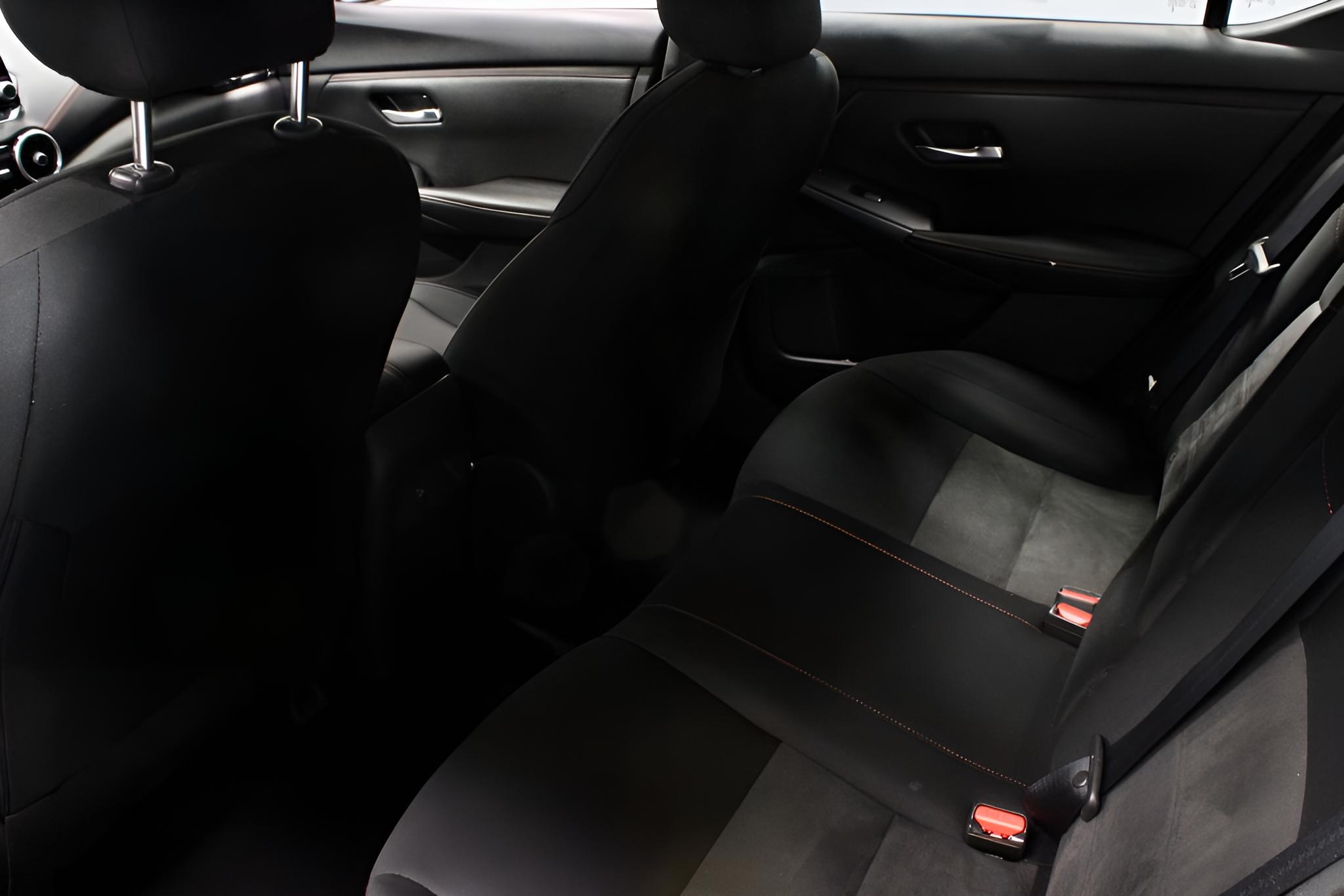 2025 Nissan Sentra SR CVT