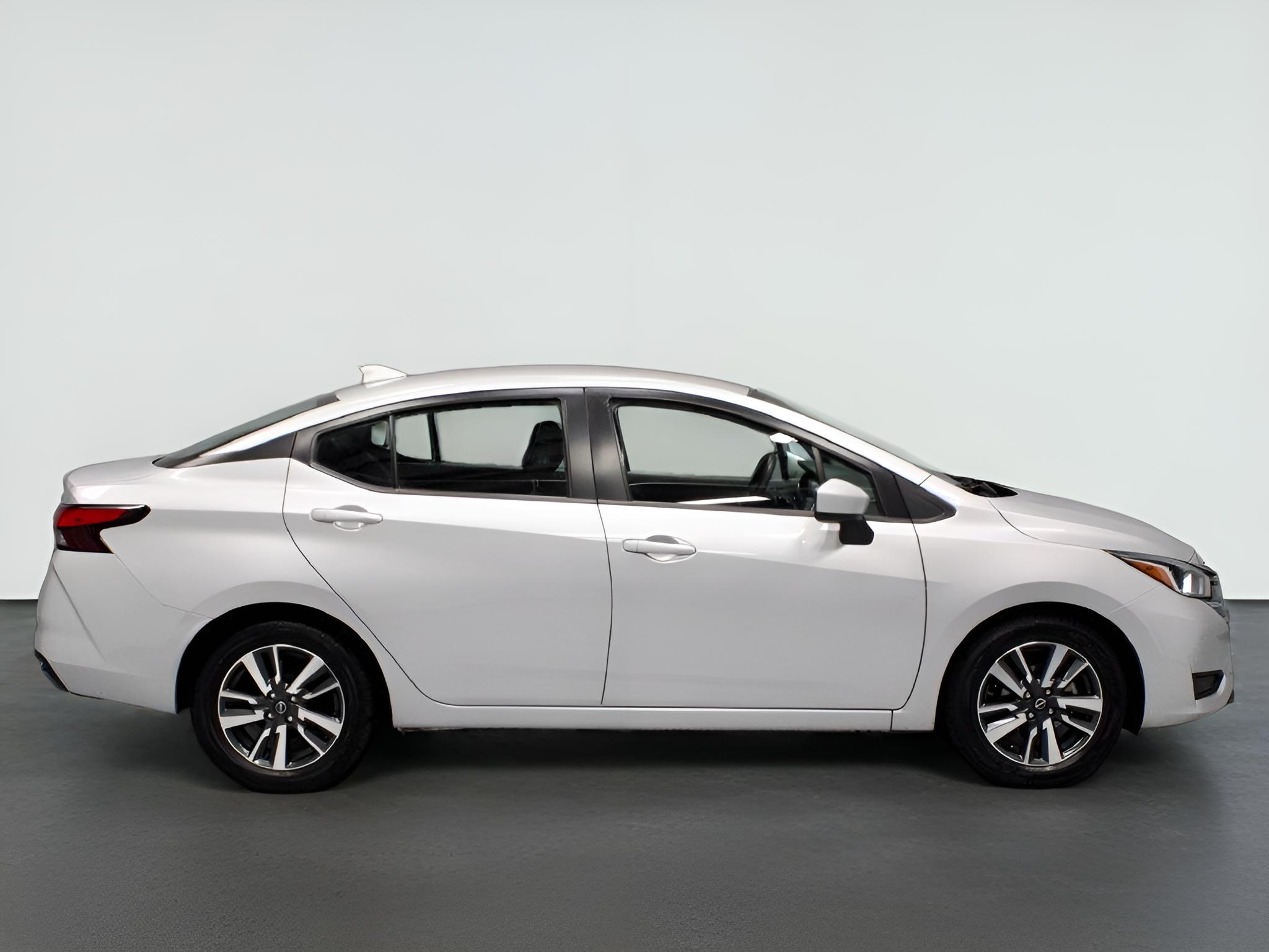 2024 Nissan Versa 1.6 SV