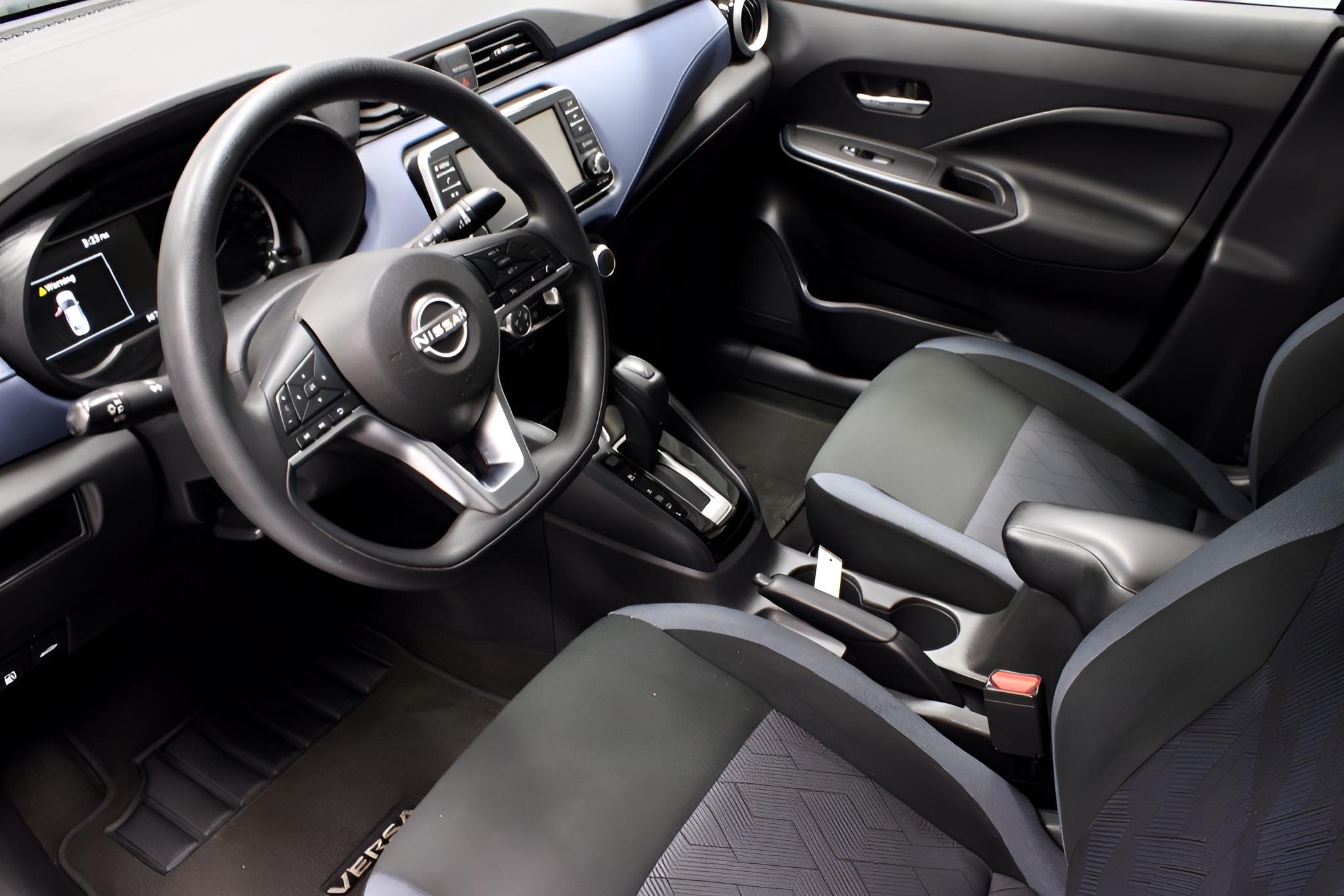 2024 Nissan Versa 1.6 SV