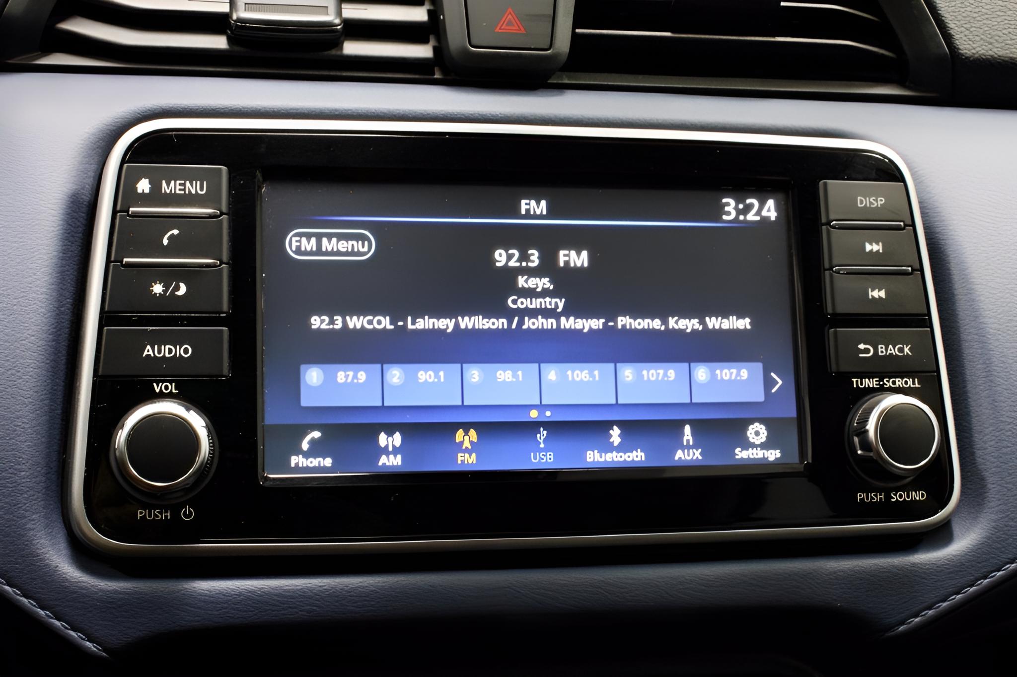 2024 Nissan Versa 1.6 SV