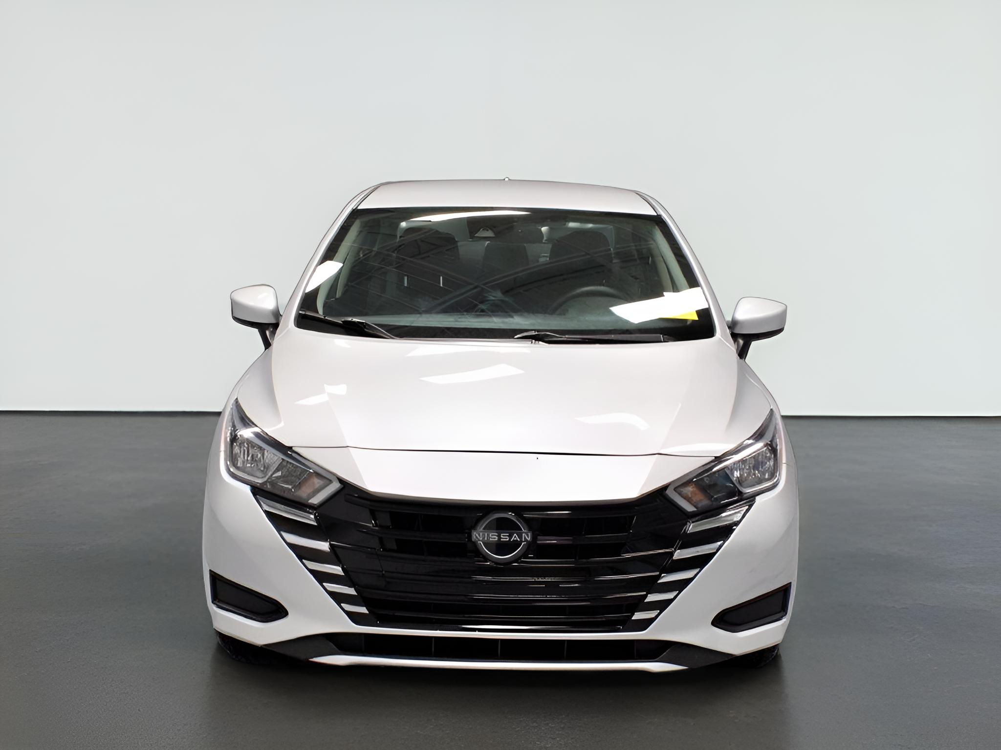 2024 Nissan Versa 1.6 SV
