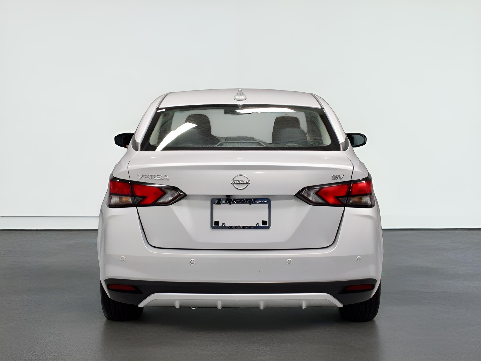 2024 Nissan Versa 1.6 SV