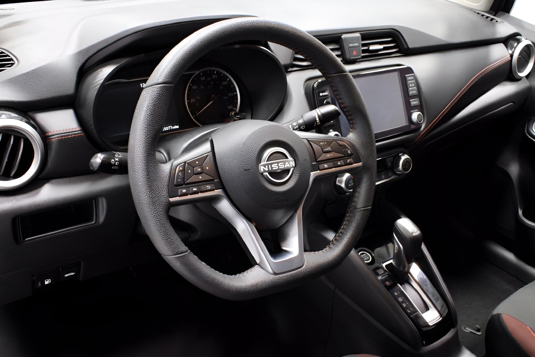 2024 Nissan Versa 1.6 SR