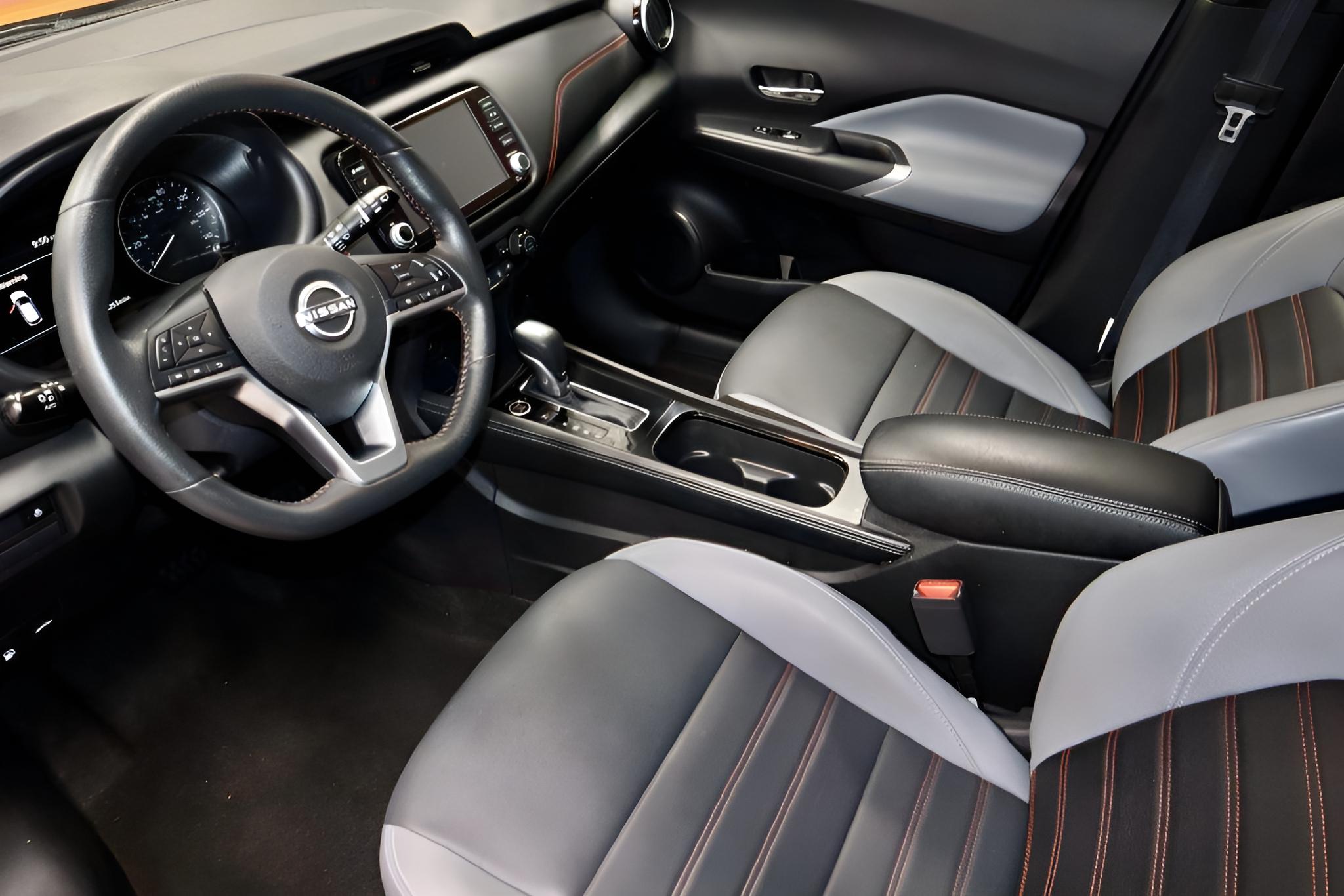 2023 Nissan Kicks SR