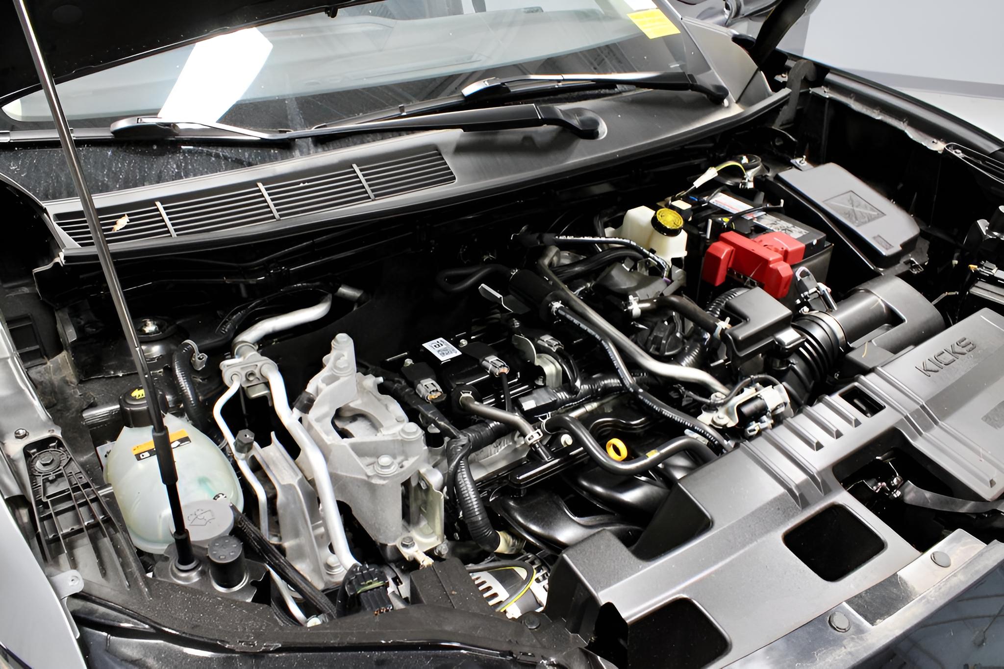 2025 Nissan Kicks S