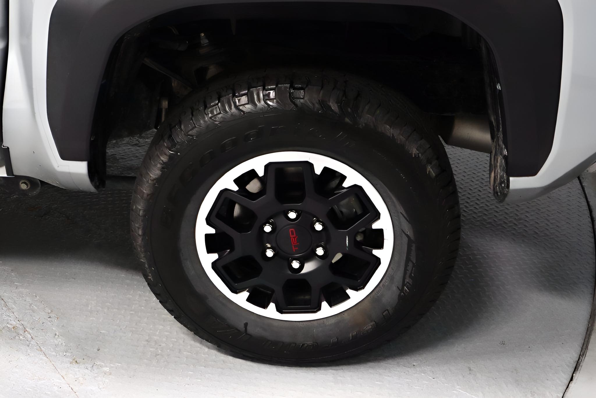 2025 Toyota Tacoma 4WD TRD Off-Road