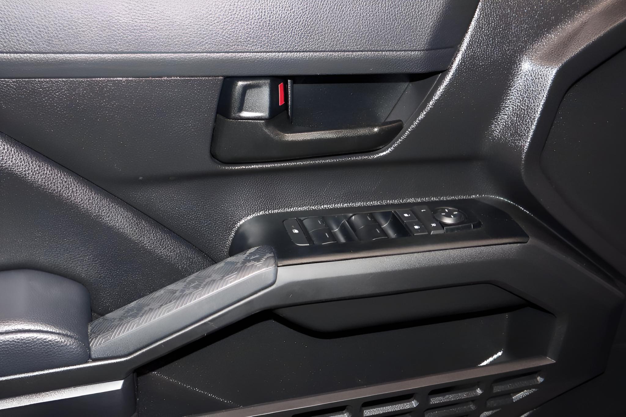 2025 Toyota Tacoma 4WD SR
