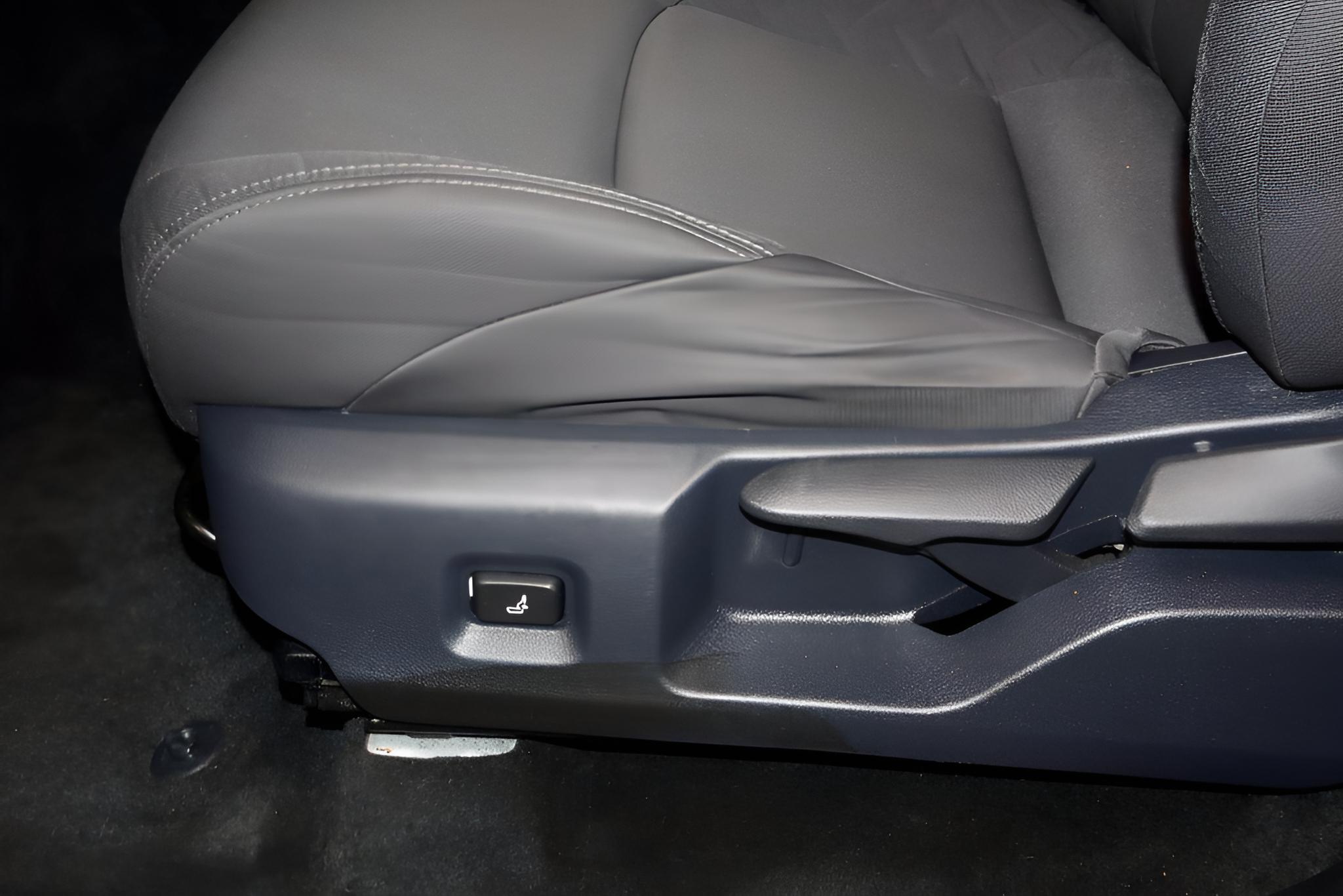 2025 Toyota Tacoma 4WD SR