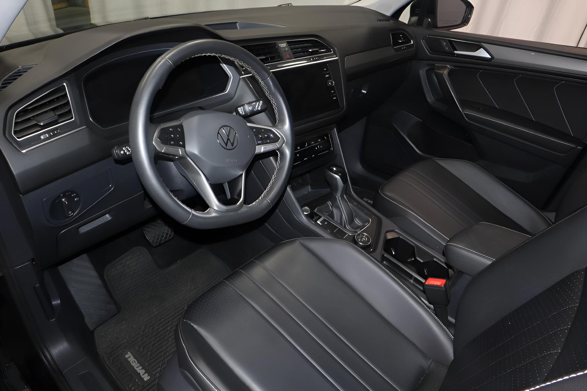 2022 Volkswagen Tiguan 2.0T SE