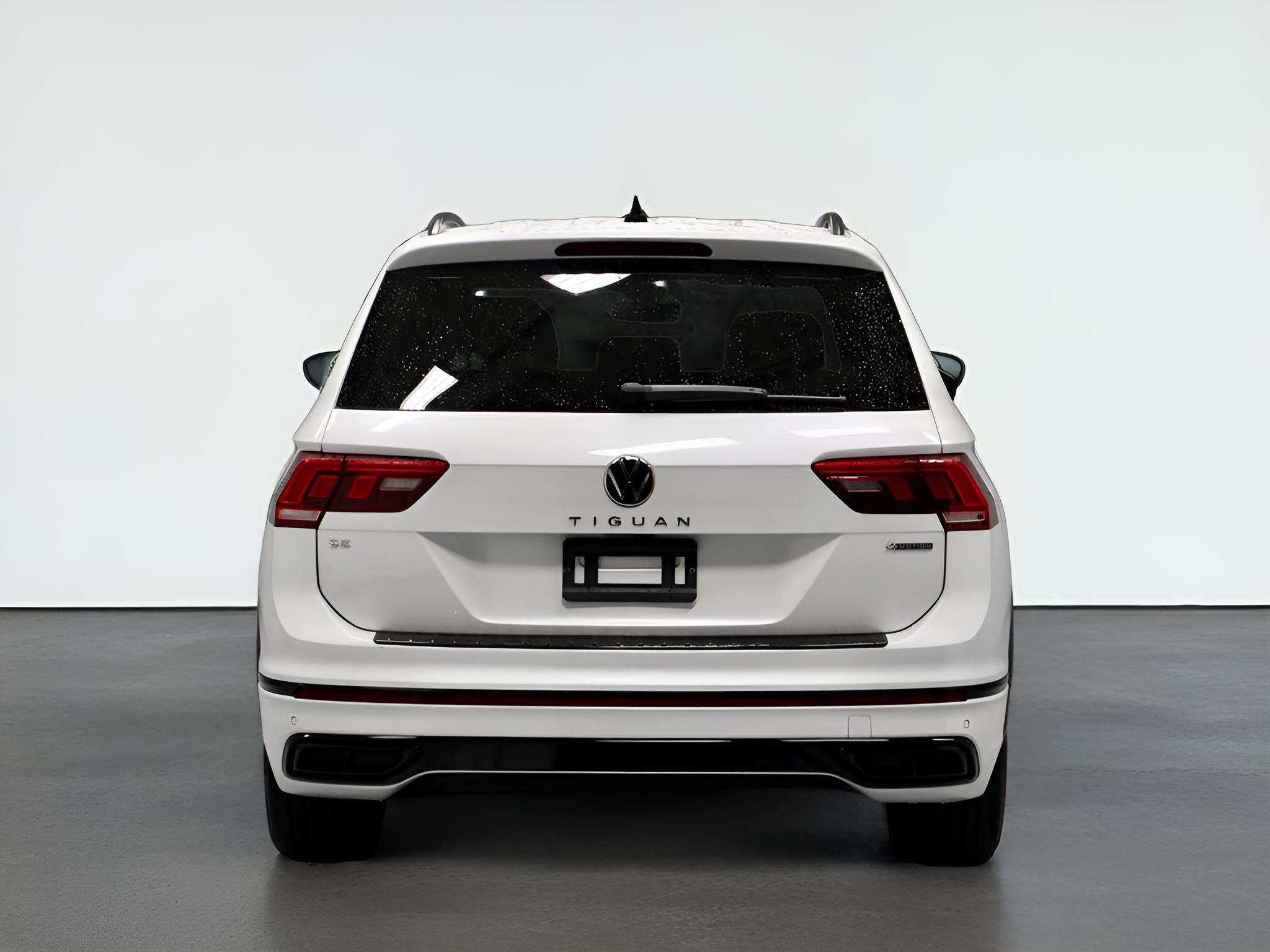 2023 Volkswagen Tiguan 2.0T SE R-Line Black