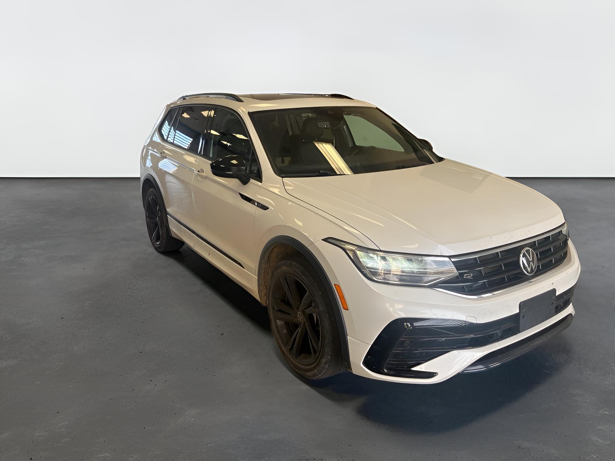 2023 Volkswagen Tiguan 2.0T SE R-Line Black