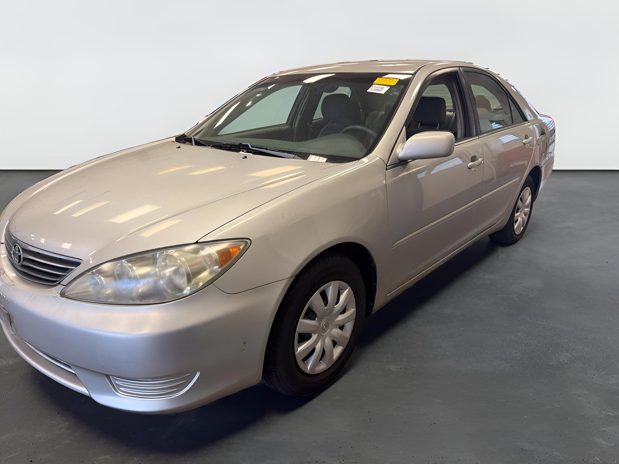 2005 Toyota Camry LE