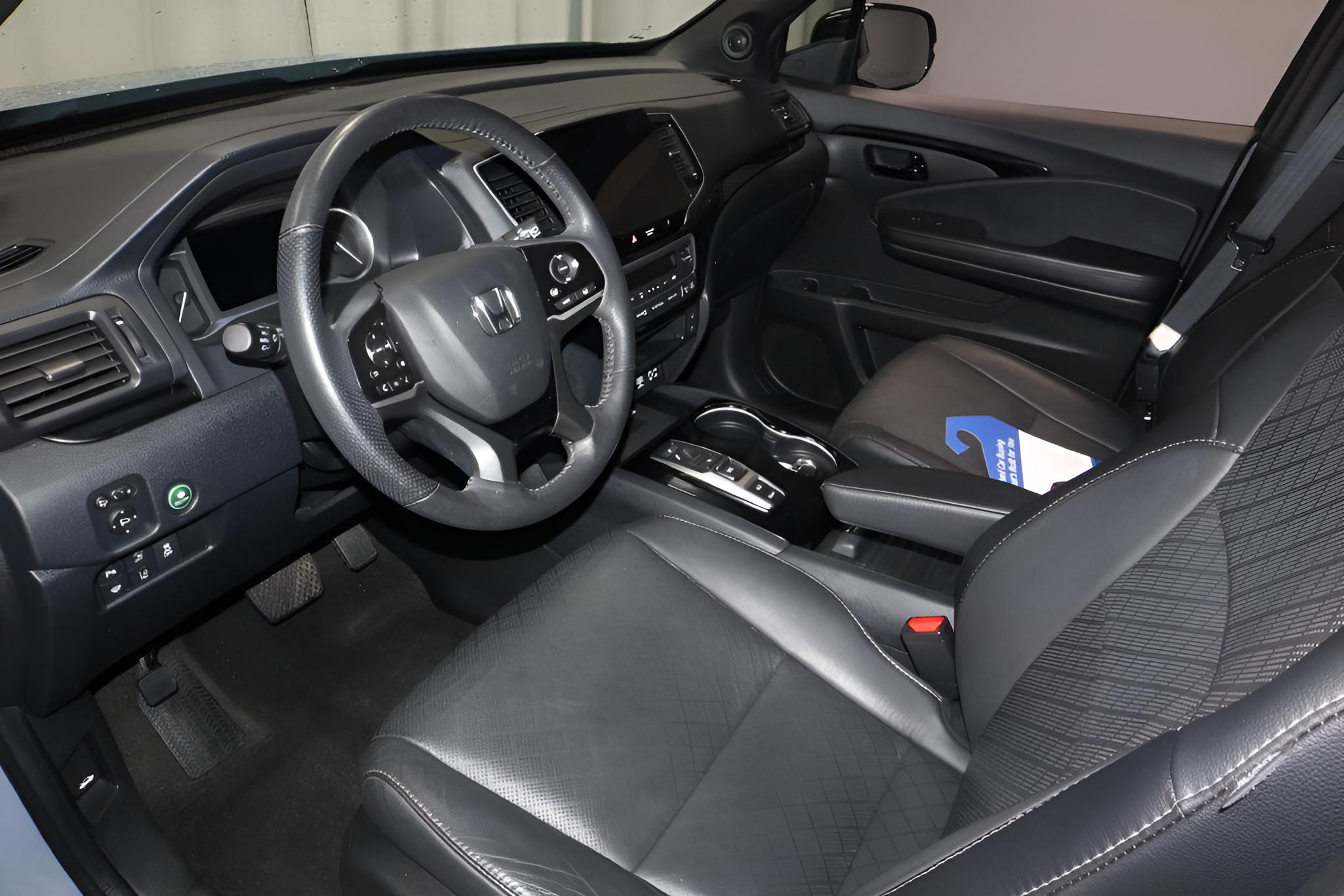 2023 Honda Passport Elite