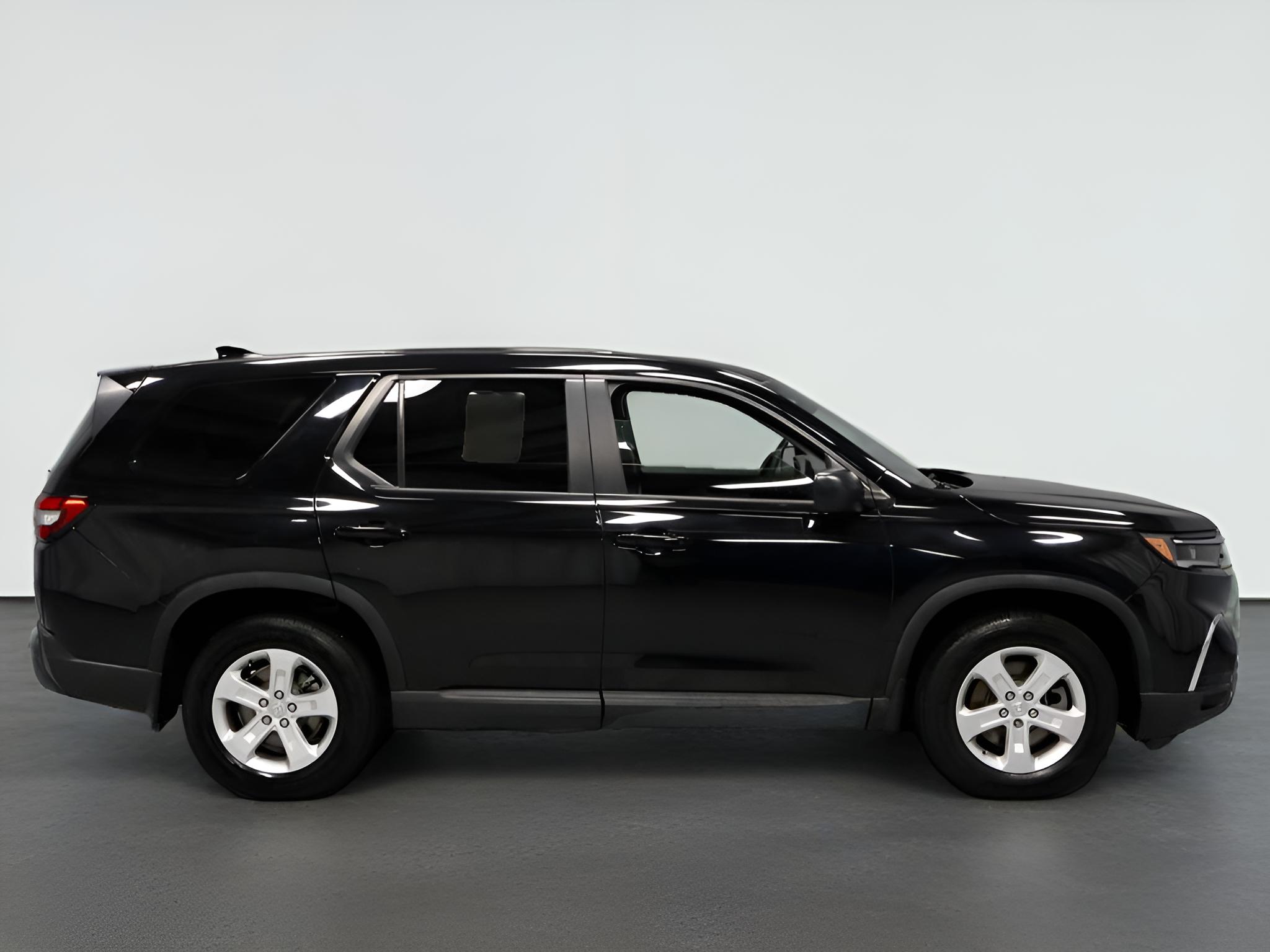 2023 Honda Pilot LX