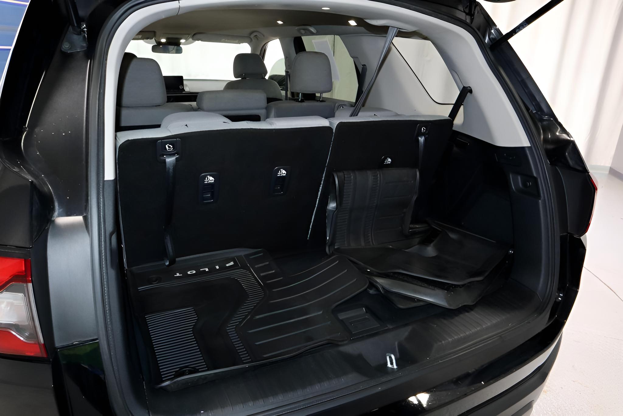 2023 Honda Pilot LX