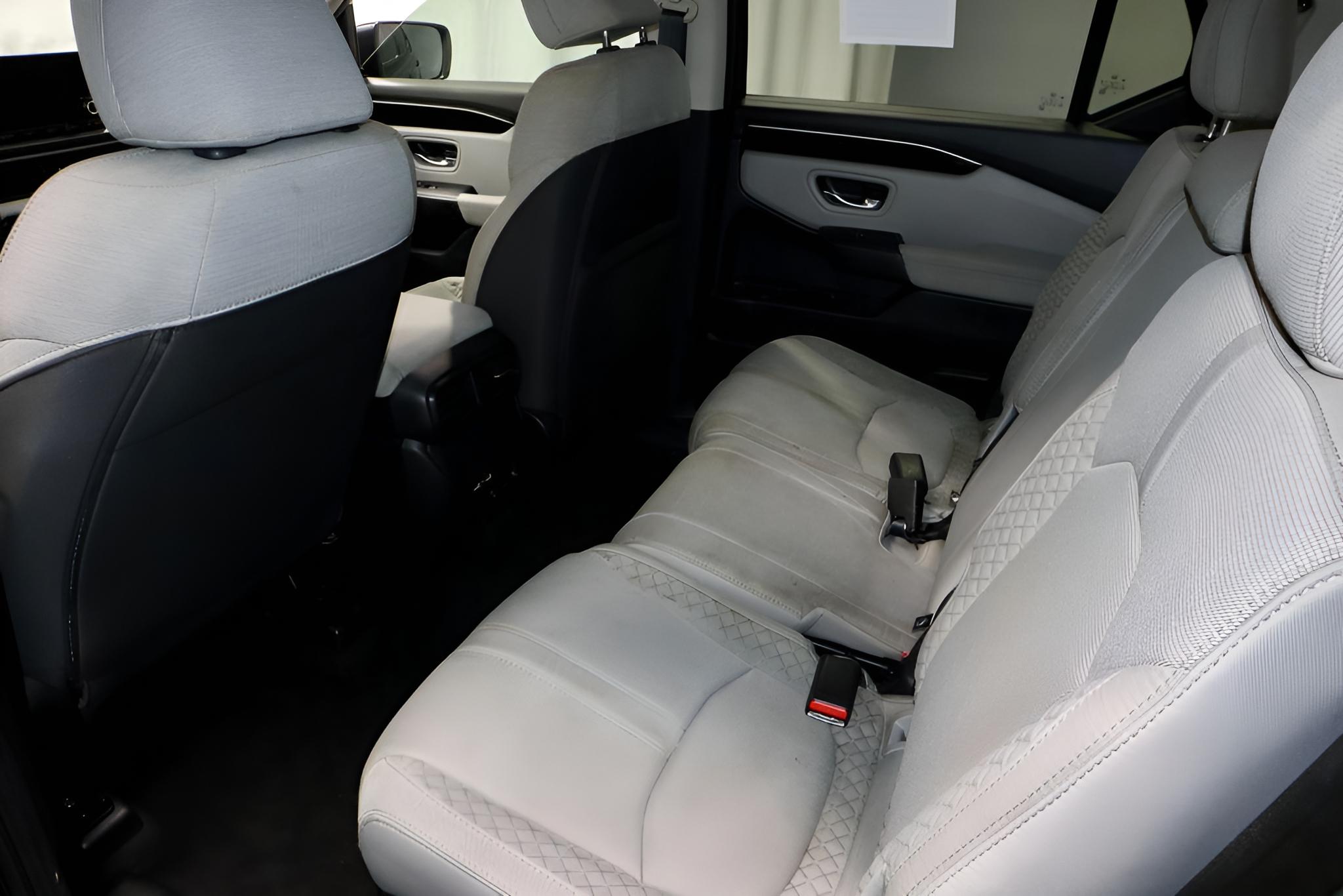 2023 Honda Pilot LX