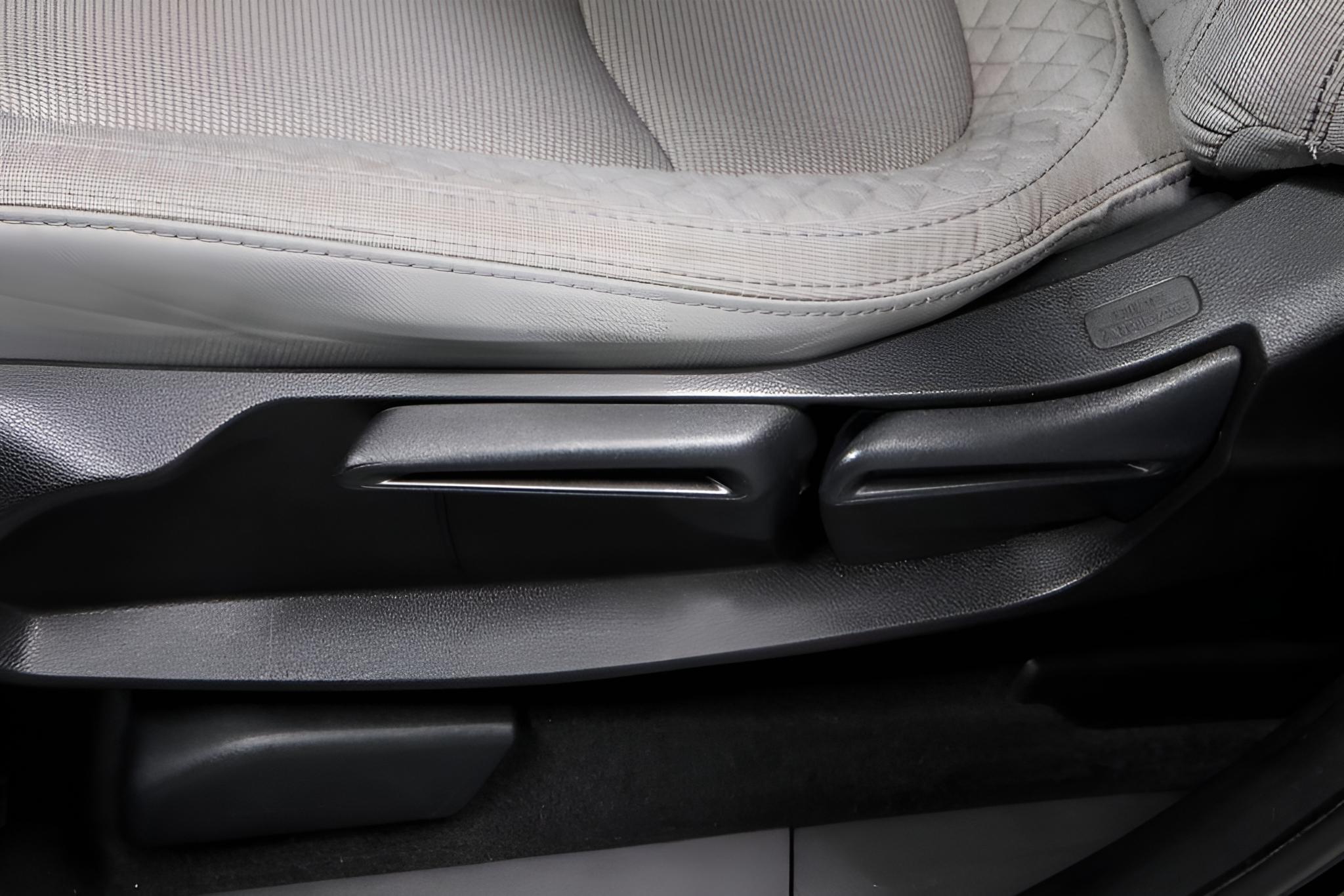 2023 Honda Pilot LX