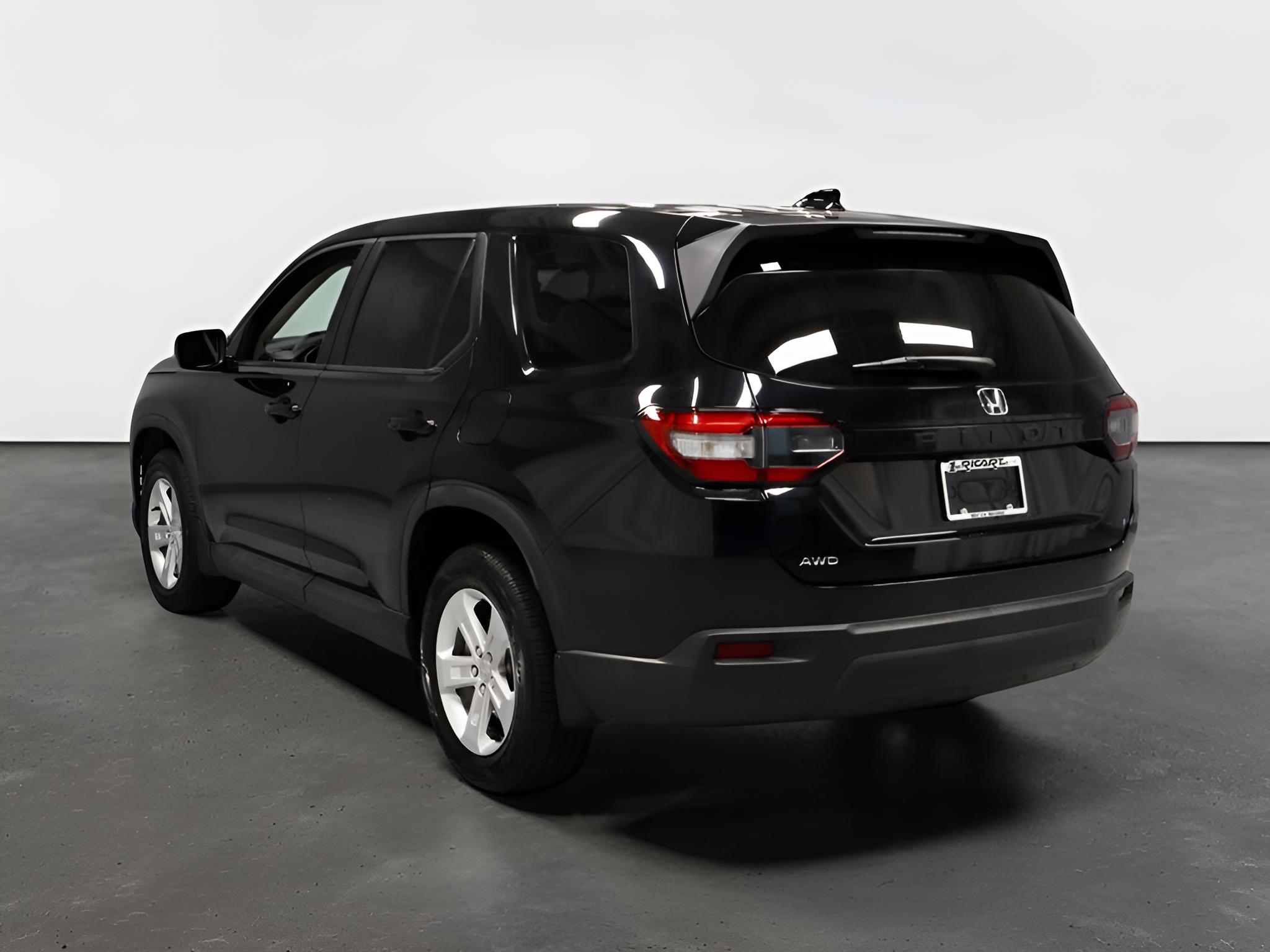 2023 Honda Pilot LX