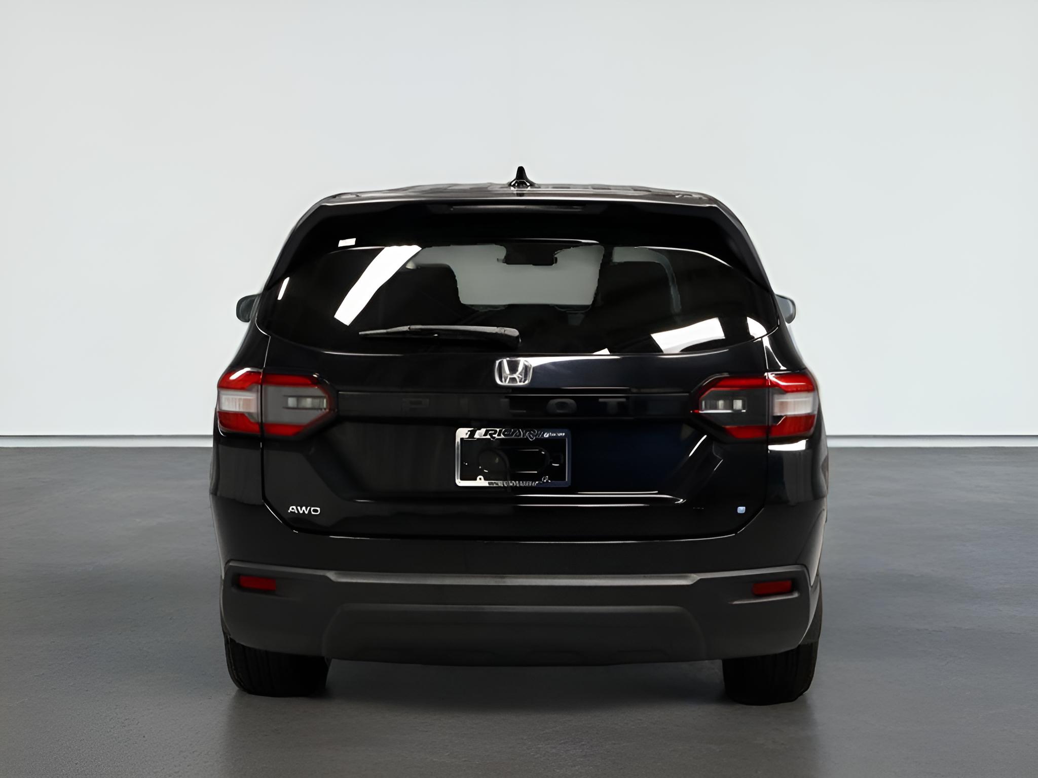 2023 Honda Pilot LX