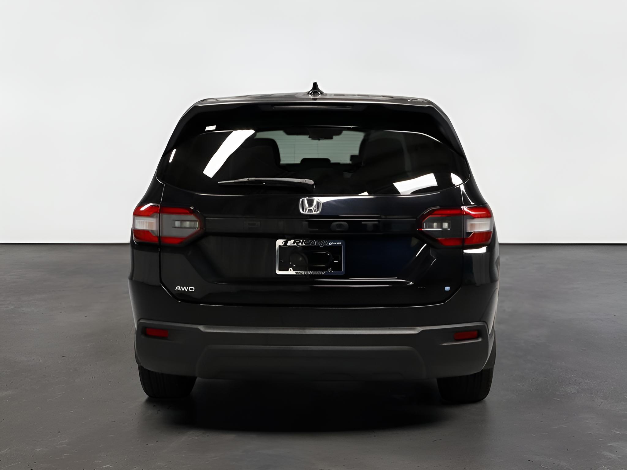 2023 Honda Pilot LX