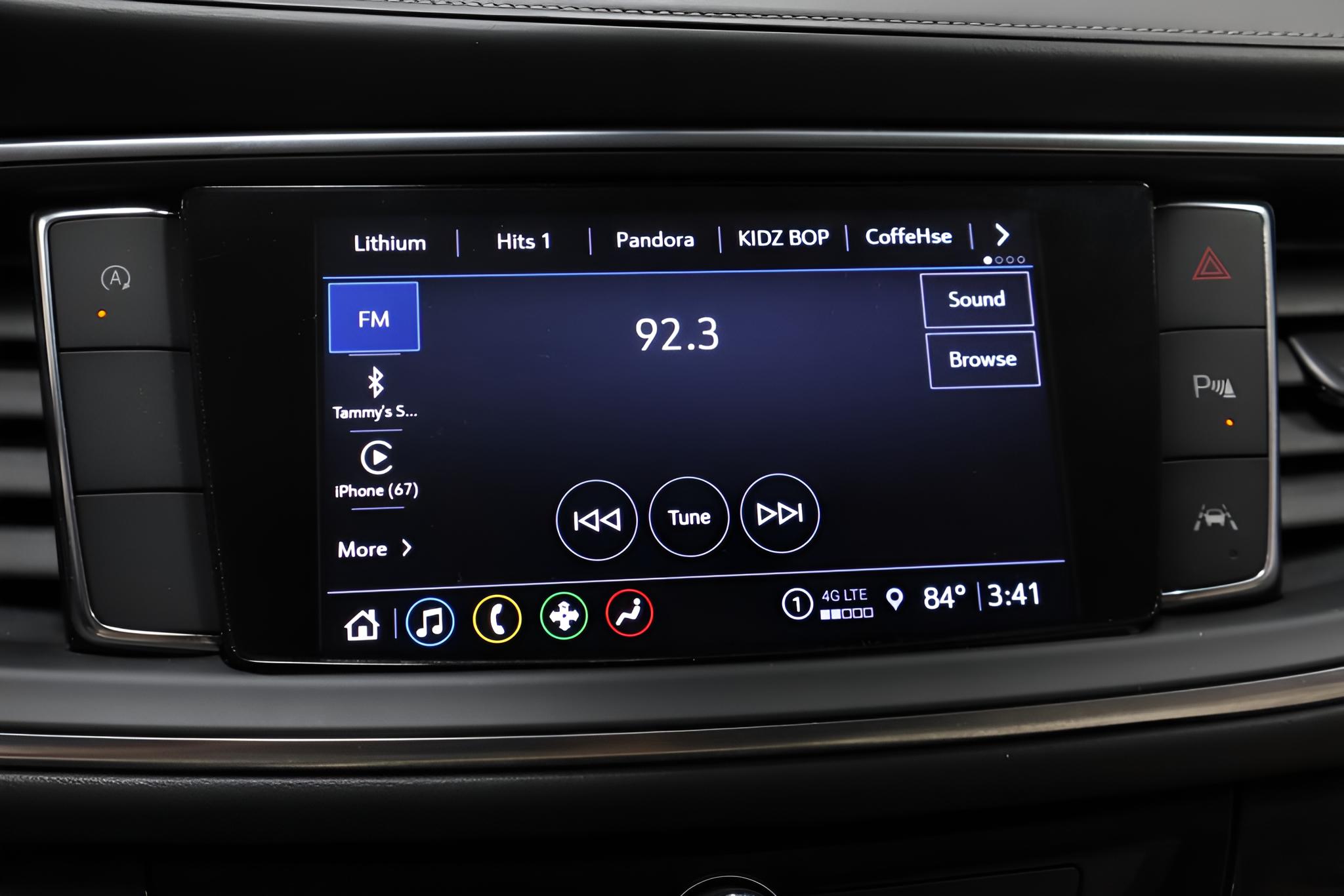 2023 Buick Enclave Essence