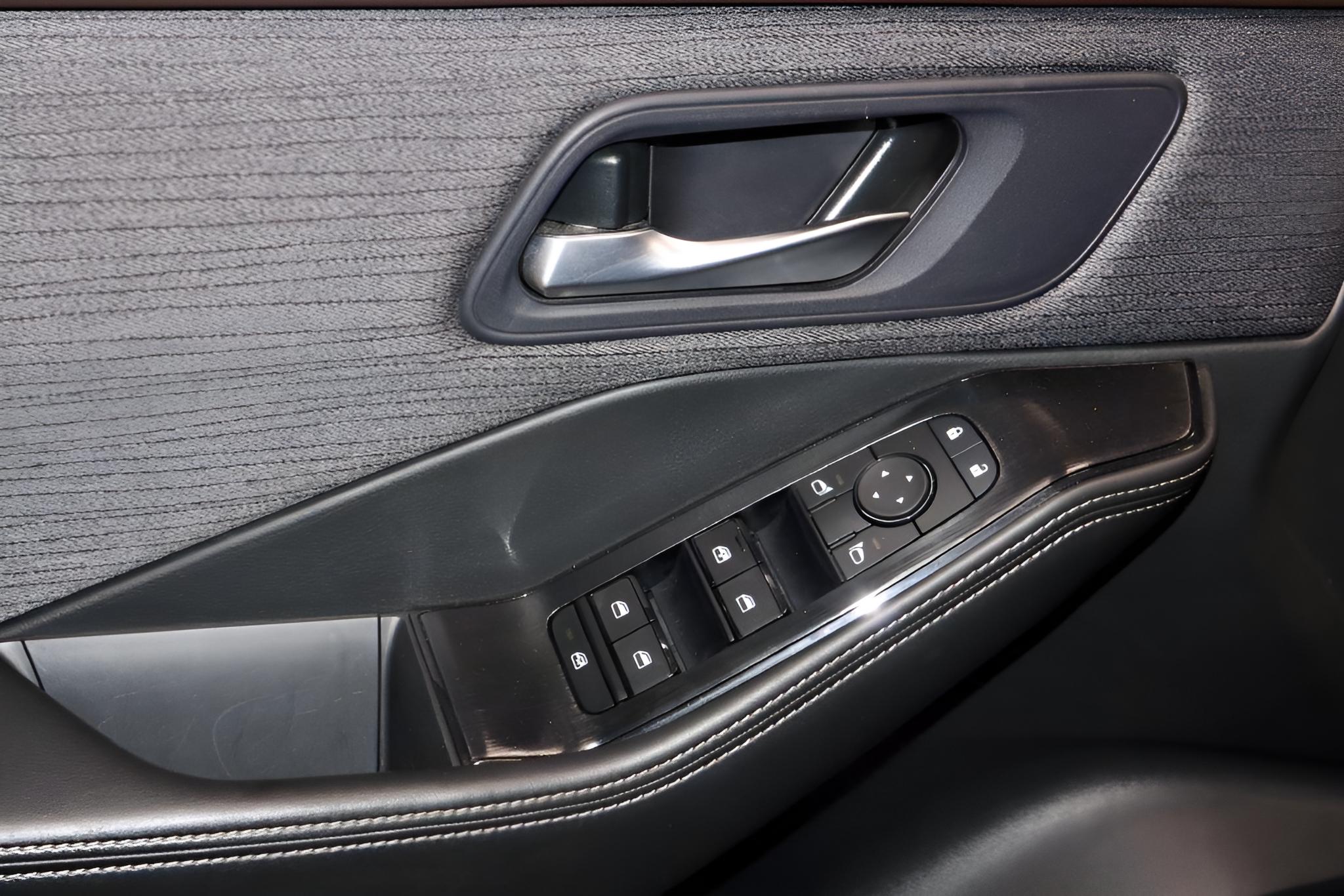 2023 Nissan Rogue AWD SV