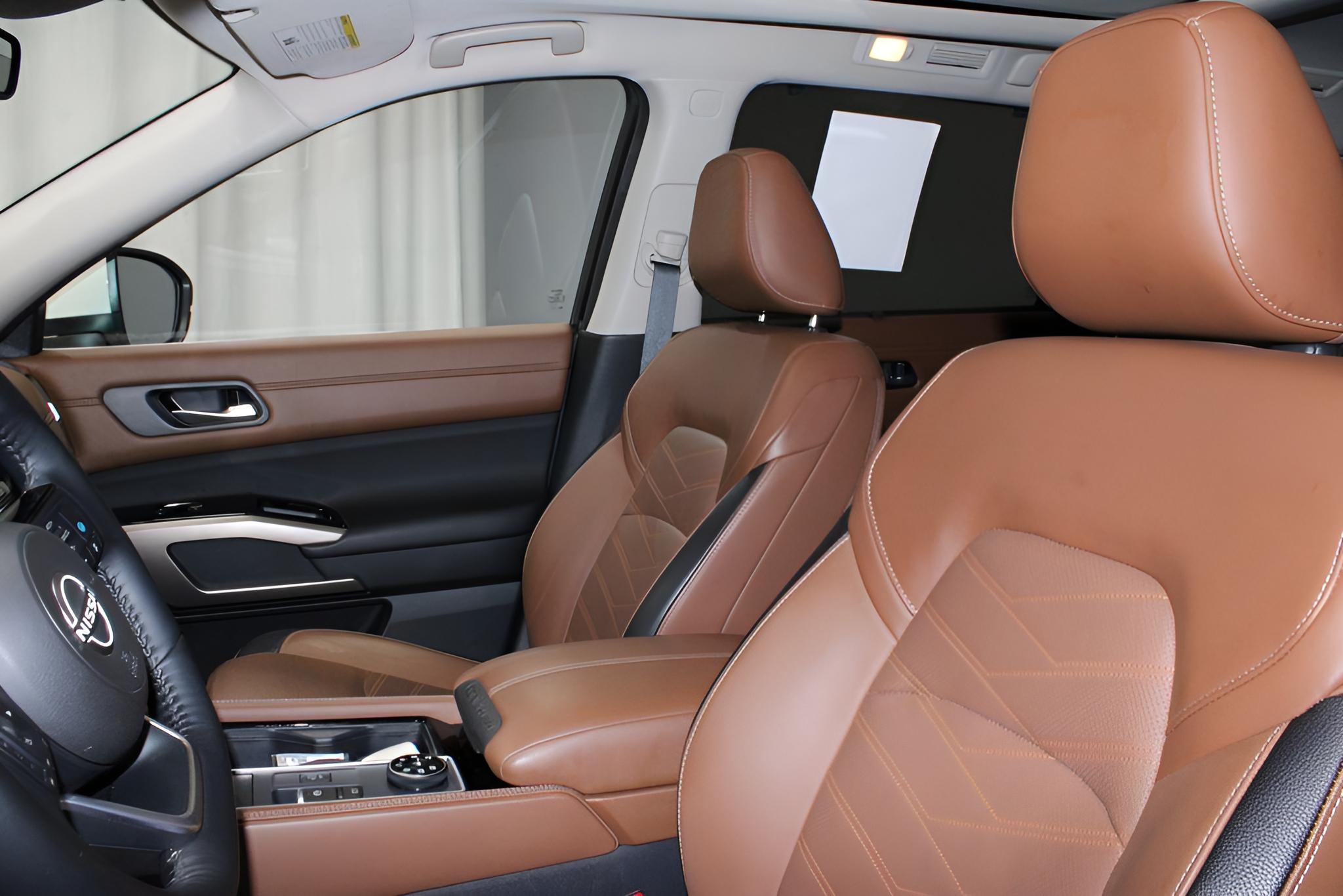 2024 Nissan Pathfinder Platinum