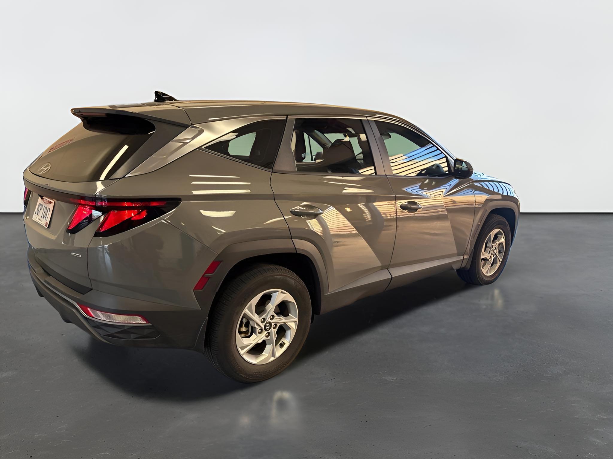 2024 Hyundai TUCSON SE