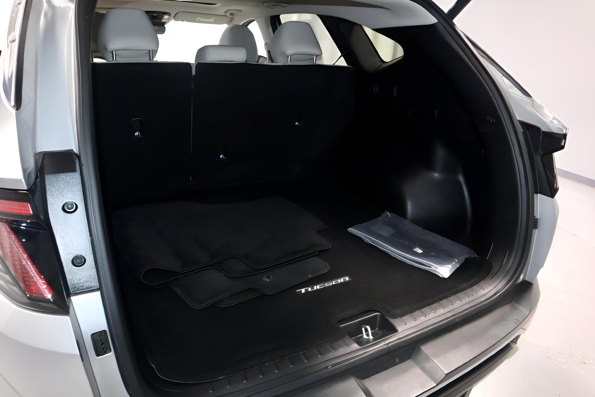 2024 Hyundai TUCSON SEL FWD *Ltd Avail*