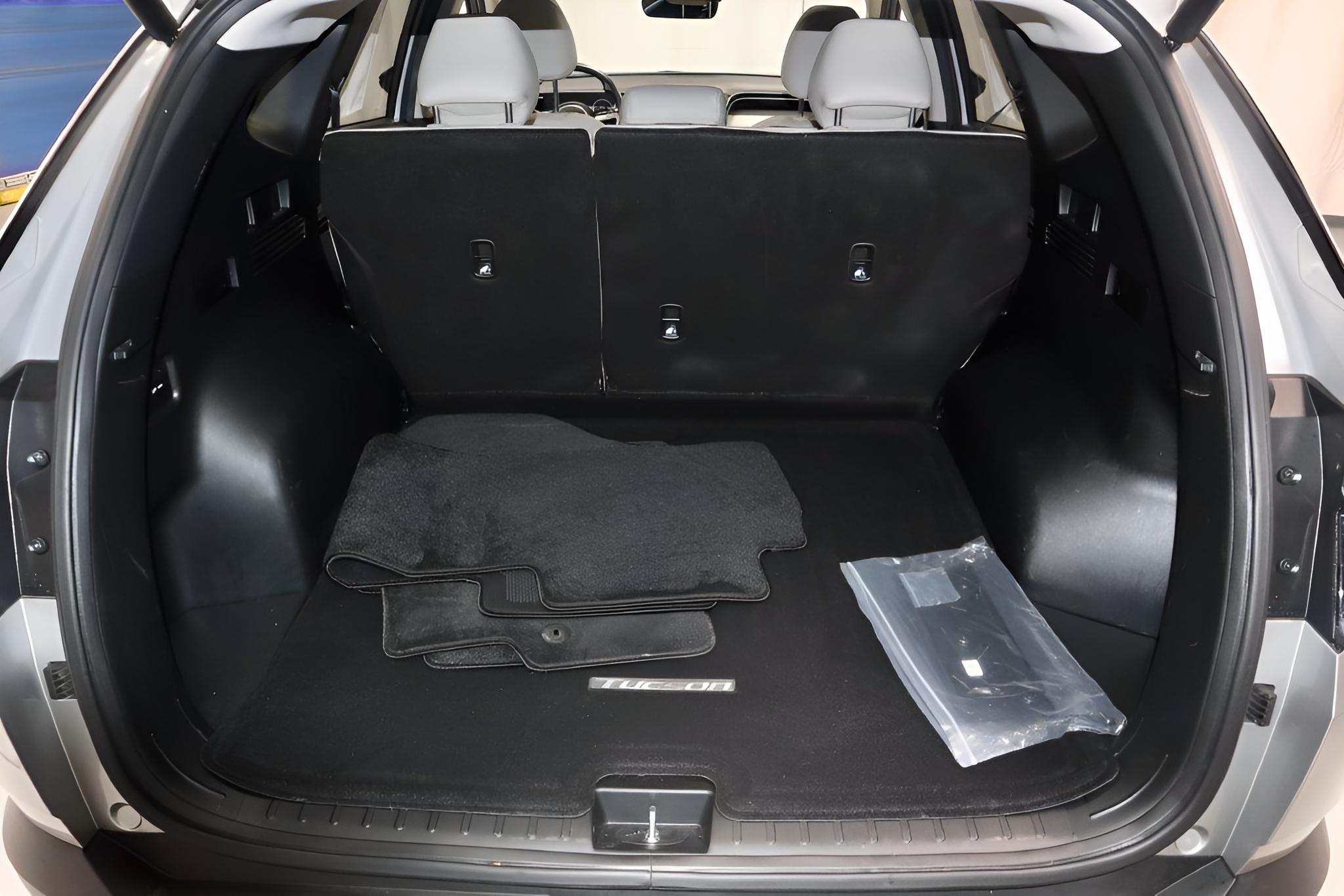2024 Hyundai TUCSON SEL FWD *Ltd Avail*