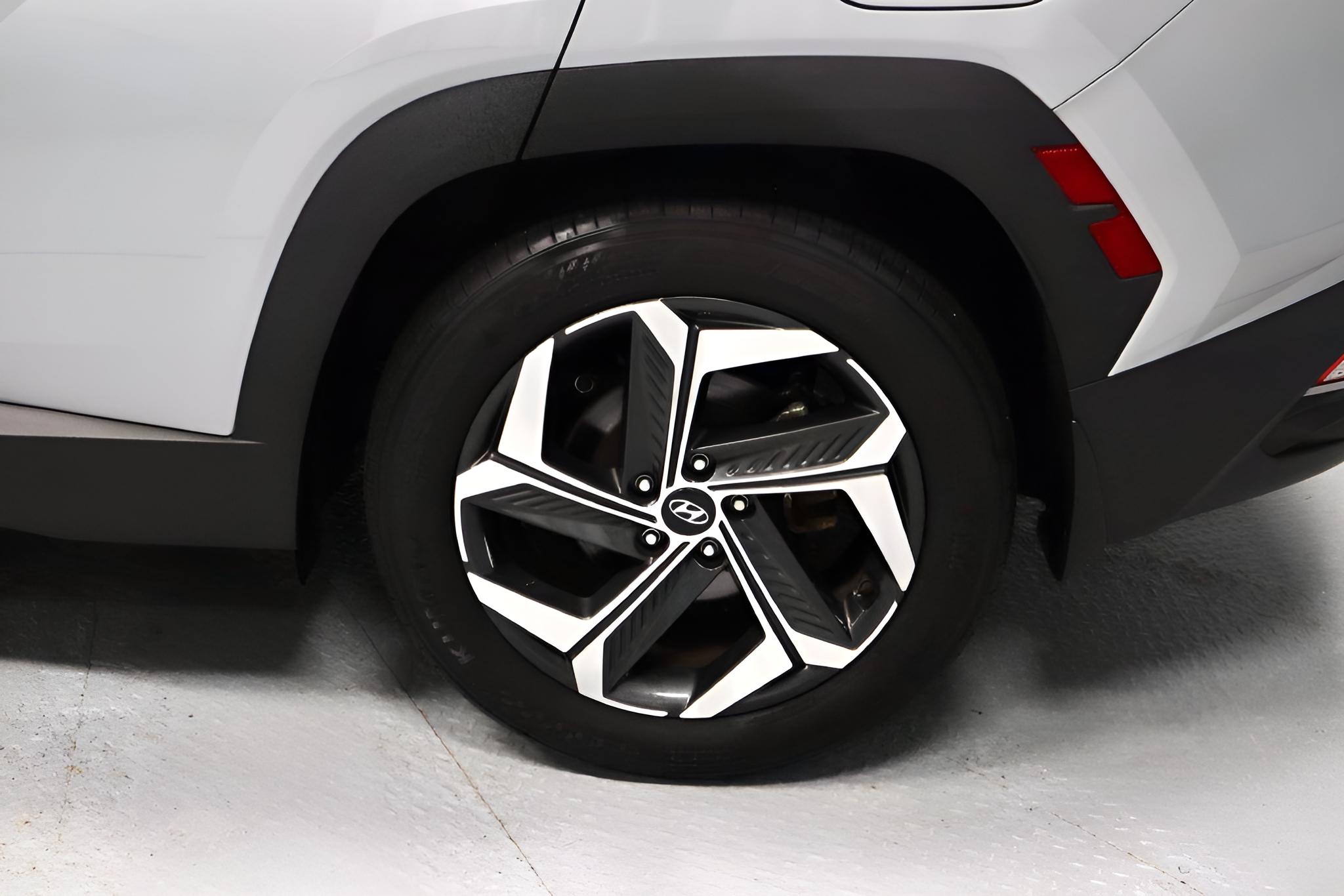 2024 Hyundai TUCSON SEL FWD *Ltd Avail*