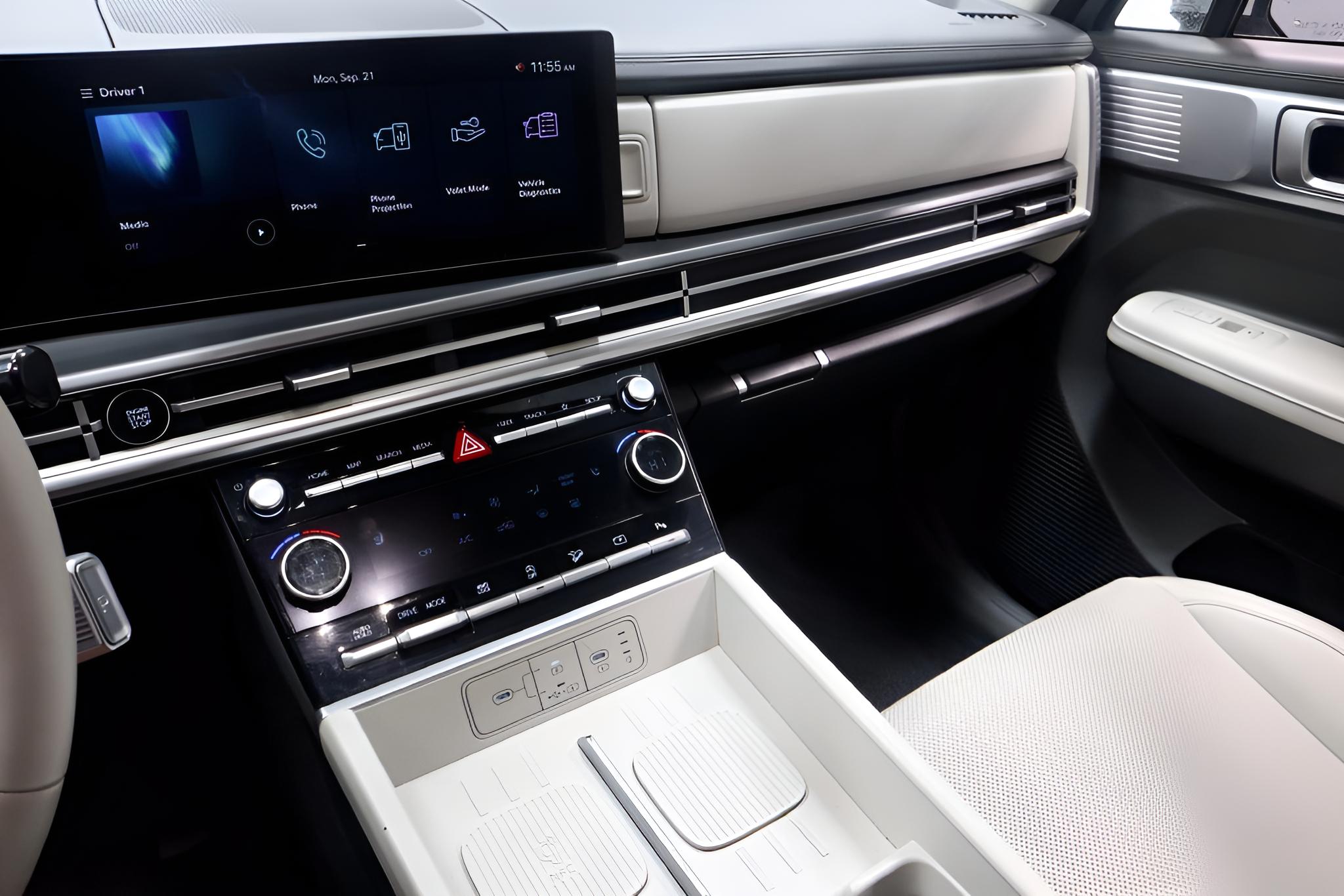 2025 Hyundai SANTA FE SEL
