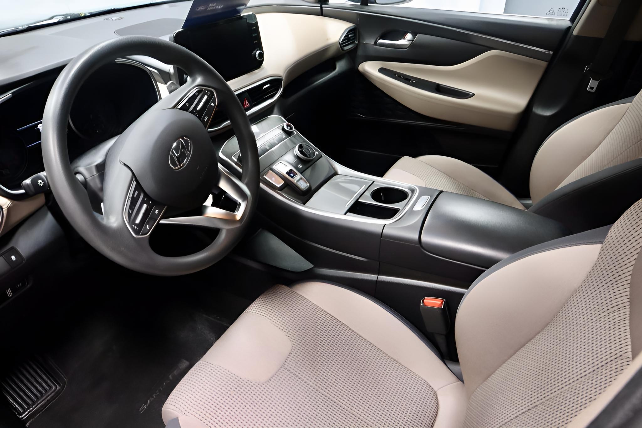 2023 Hyundai SANTA FE SE