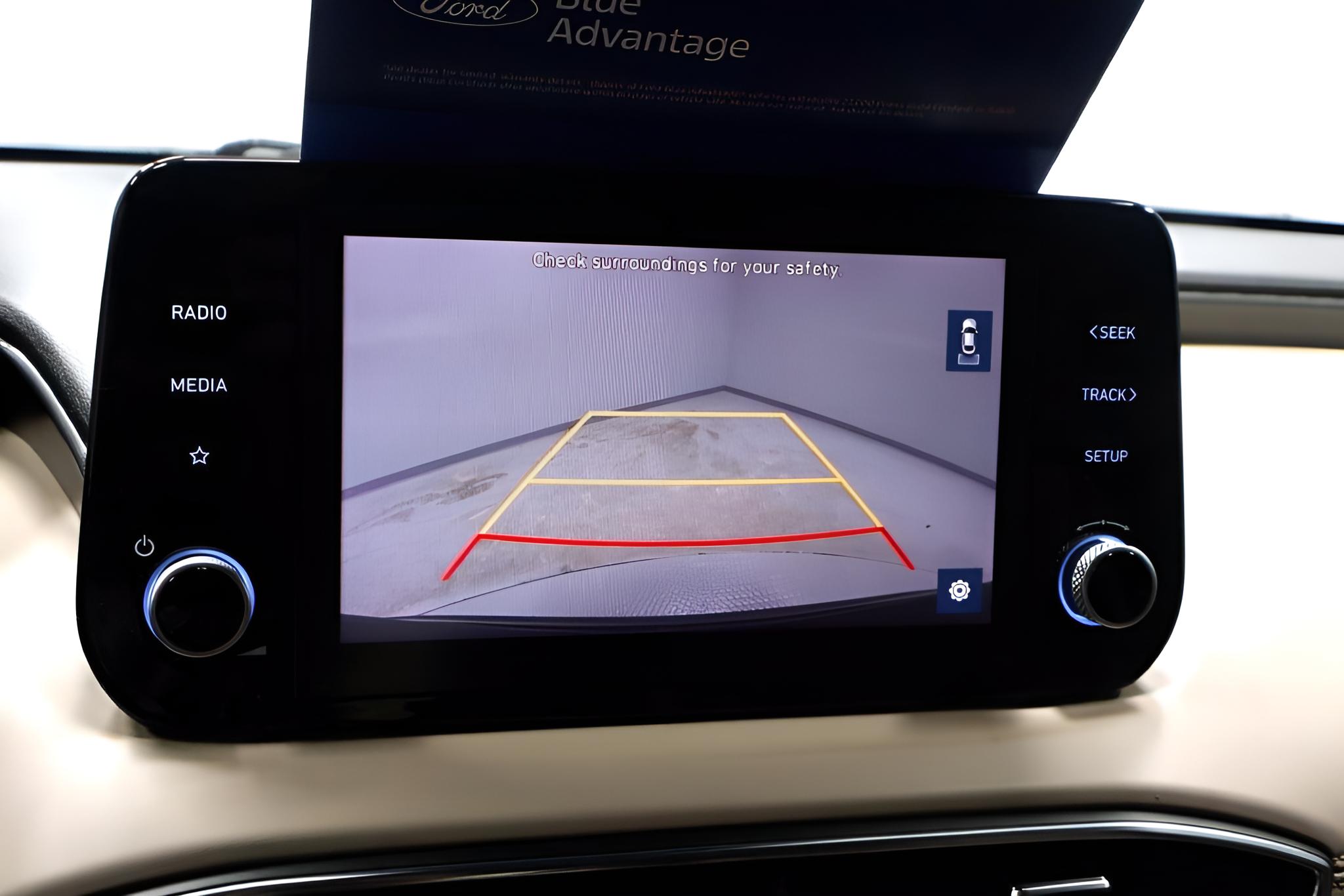 2023 Hyundai SANTA FE SE