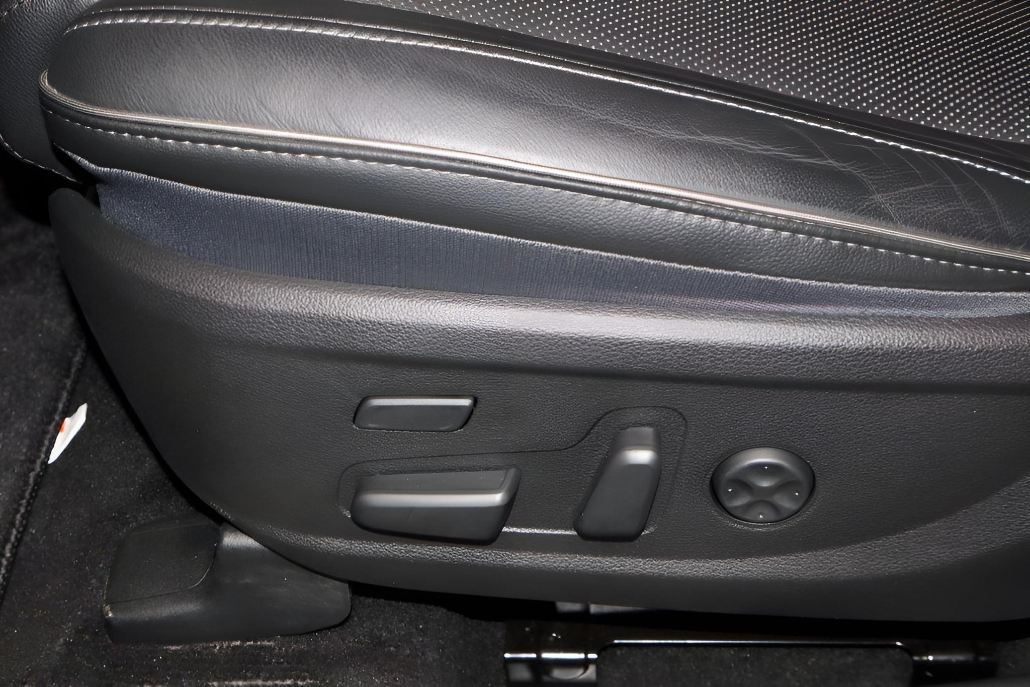 2023 Hyundai SANTA FE HYBRID Limited