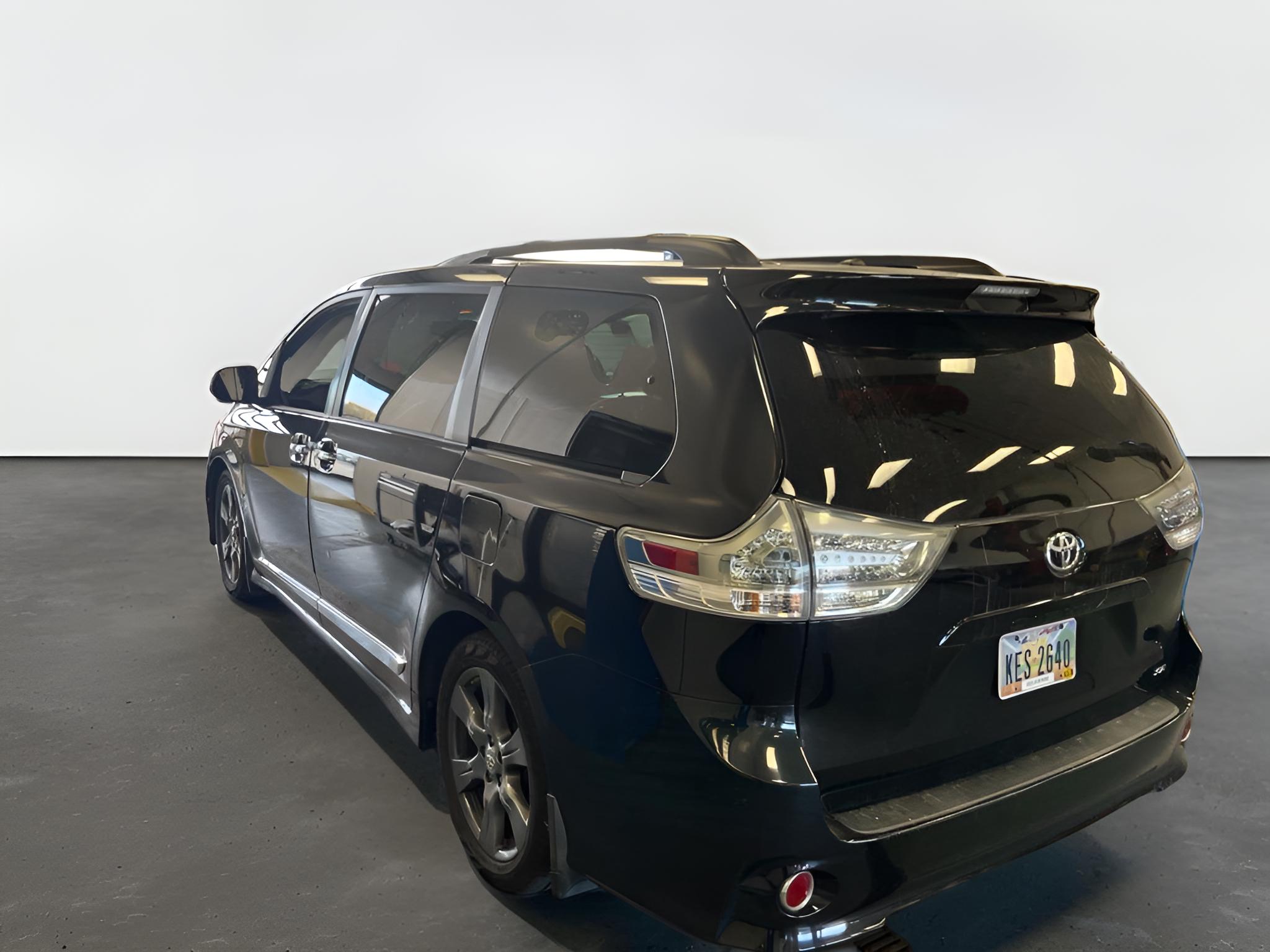 2017 Toyota Sienna SE Premium