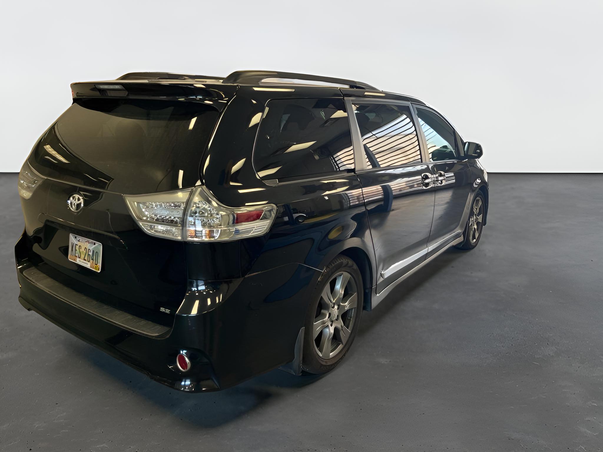 2017 Toyota Sienna SE Premium