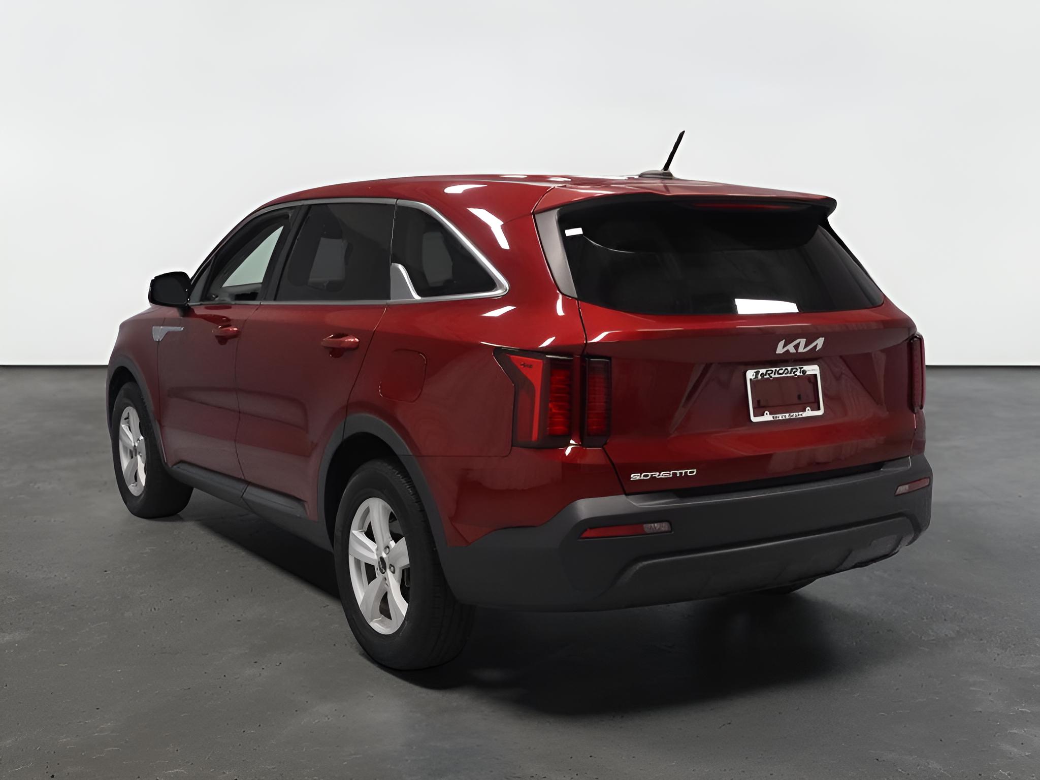 2023 Kia Sorento LX
