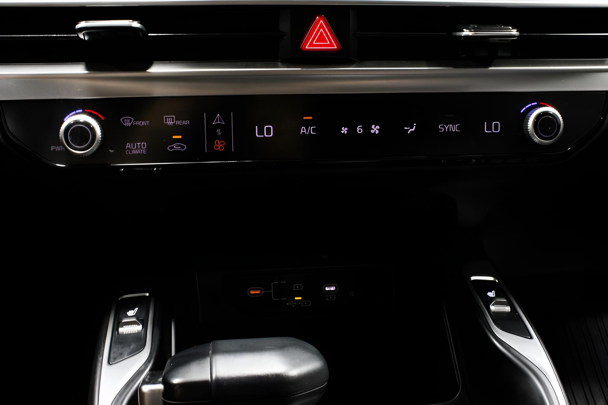 2024 Kia Sorento S